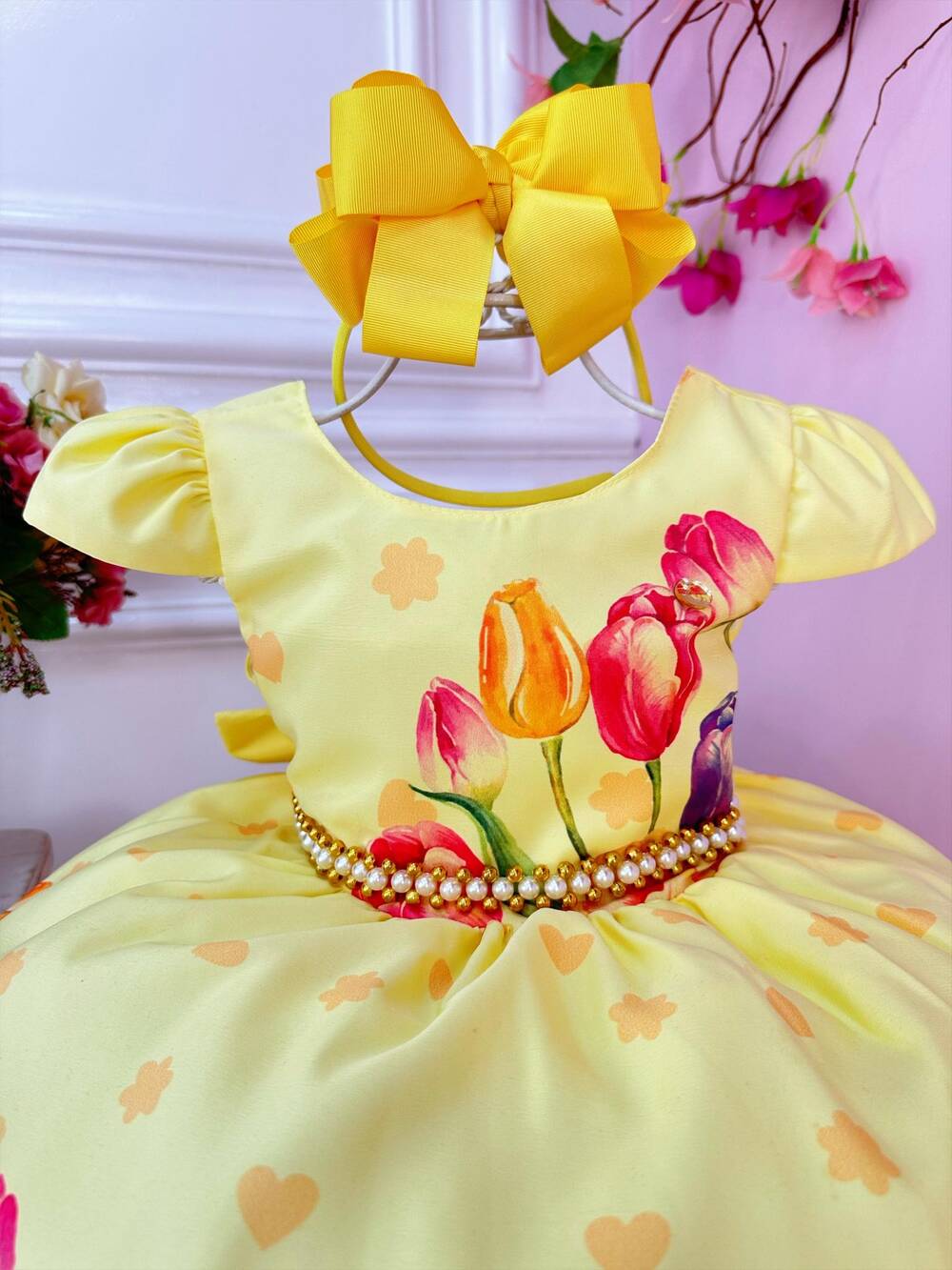 Vestido Infantil Amarelo Flores Tulipas Cinto Pérolas Luxo