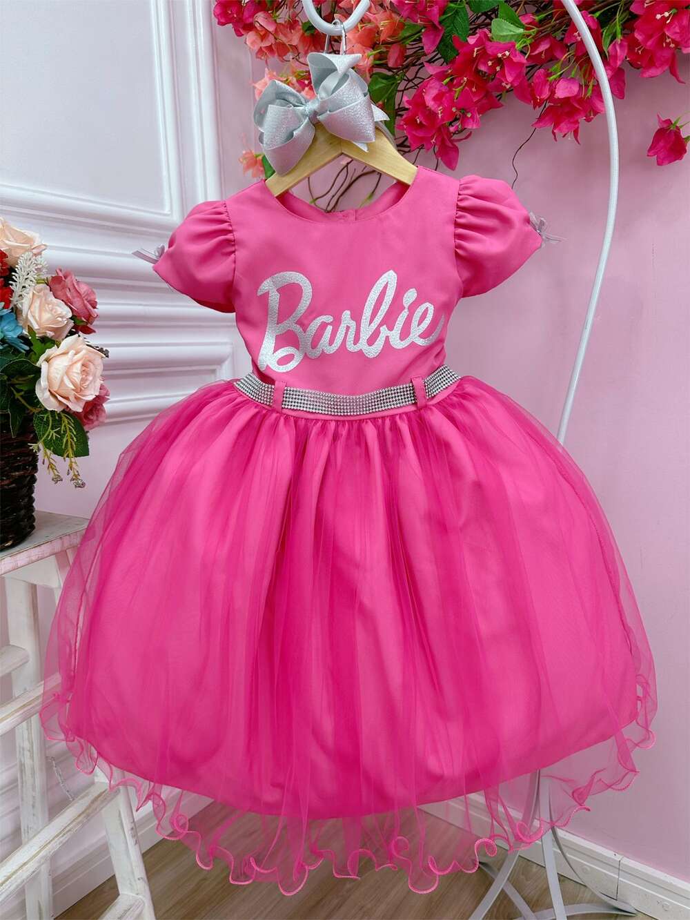 Vestido Infantil Barbie Rosa Chiclete Com Cinto de Strass