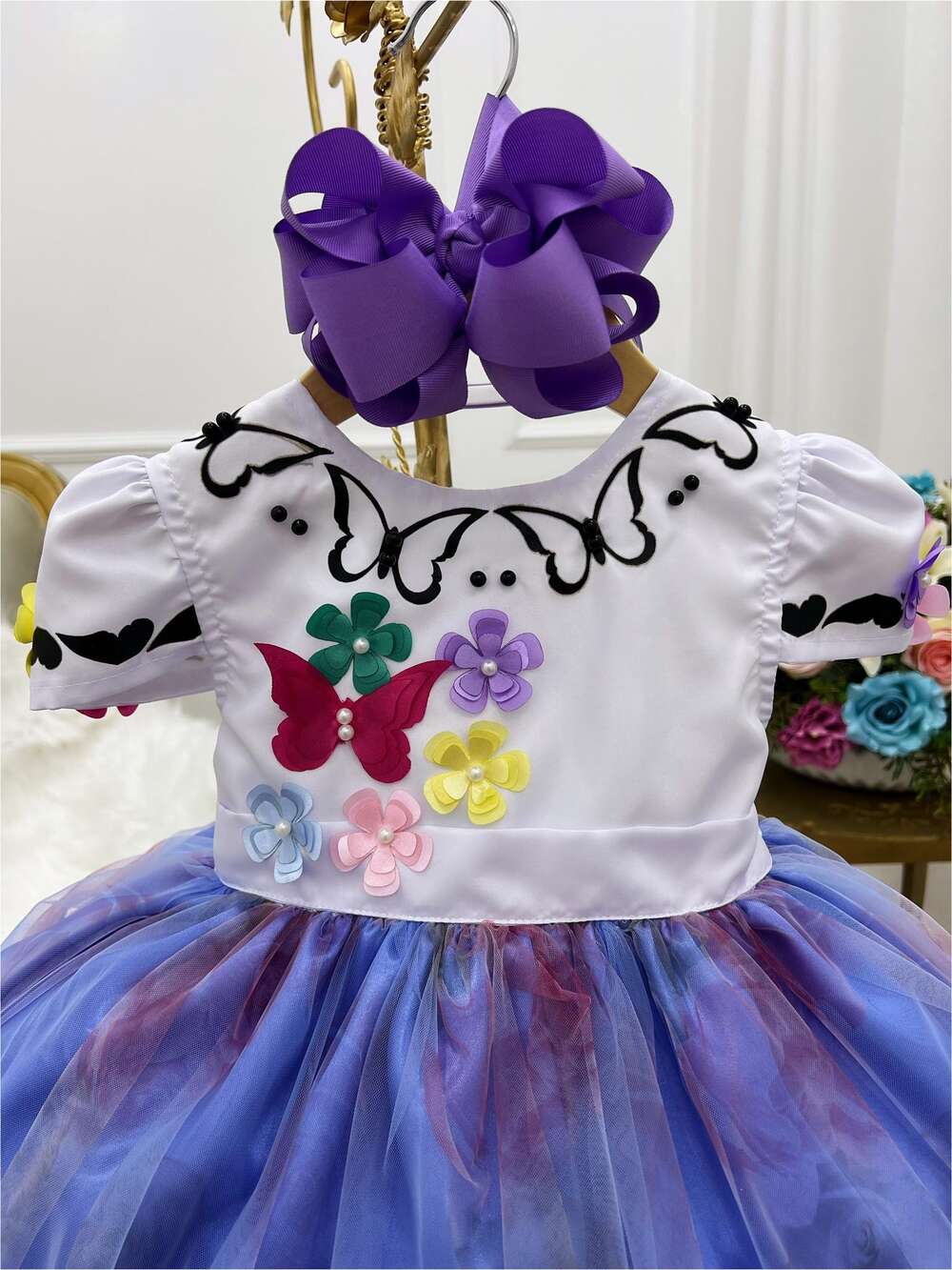 Vestido Infantil Encanto Aplique Flores Borboletas Floral Jardim Lilas