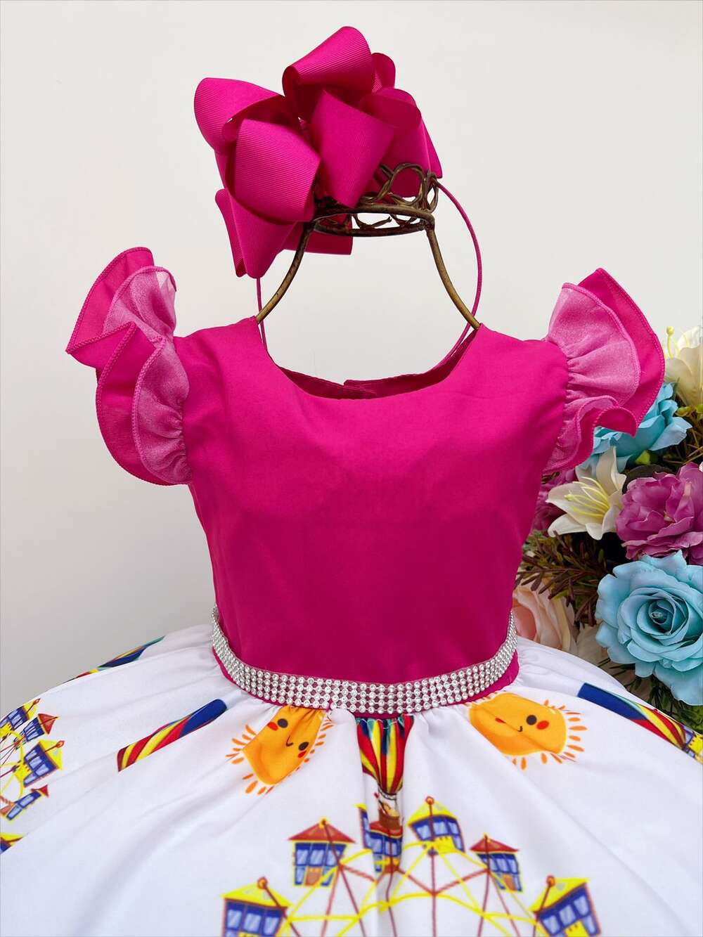 Vestido Infantil Circo Rosa Chiclete Carrossel Cinto Strass