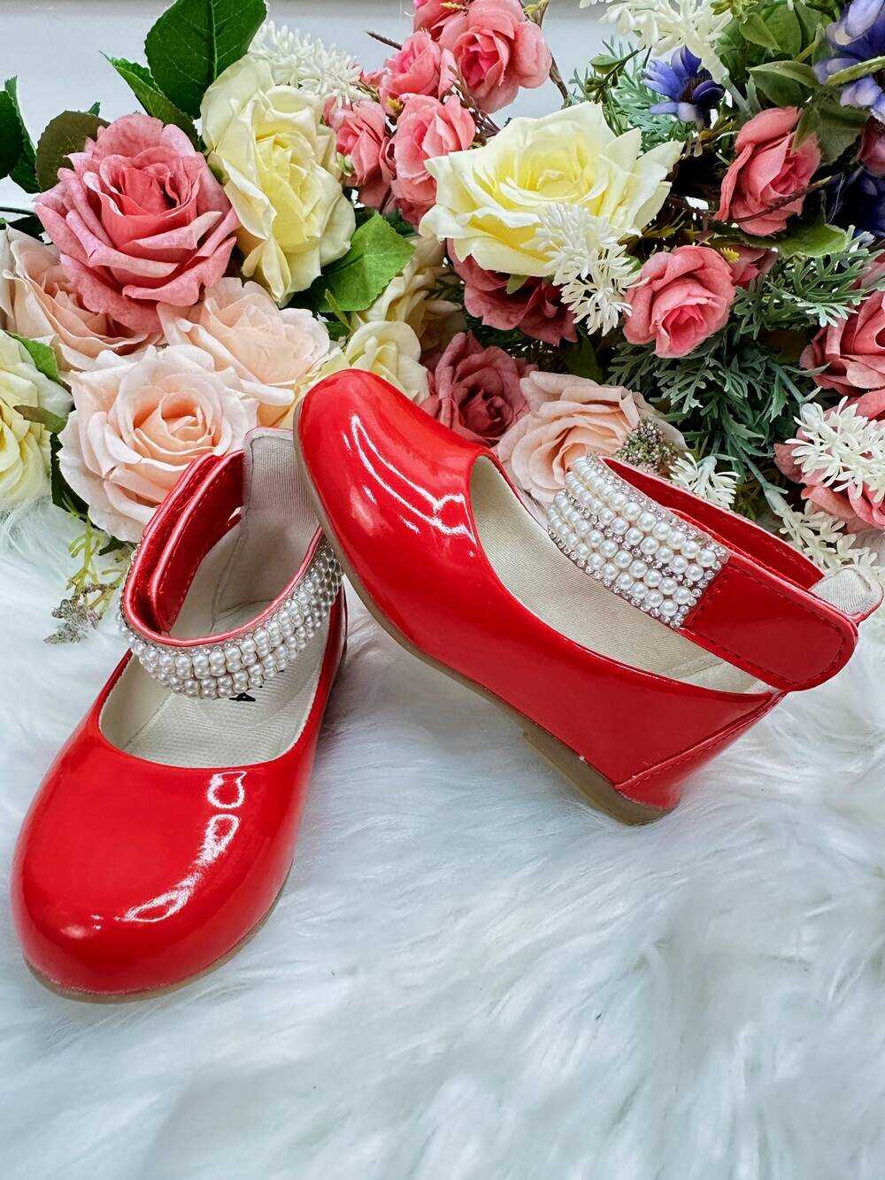 Sapatinho Vermelho com Tornozeleira Pérolas e Strass