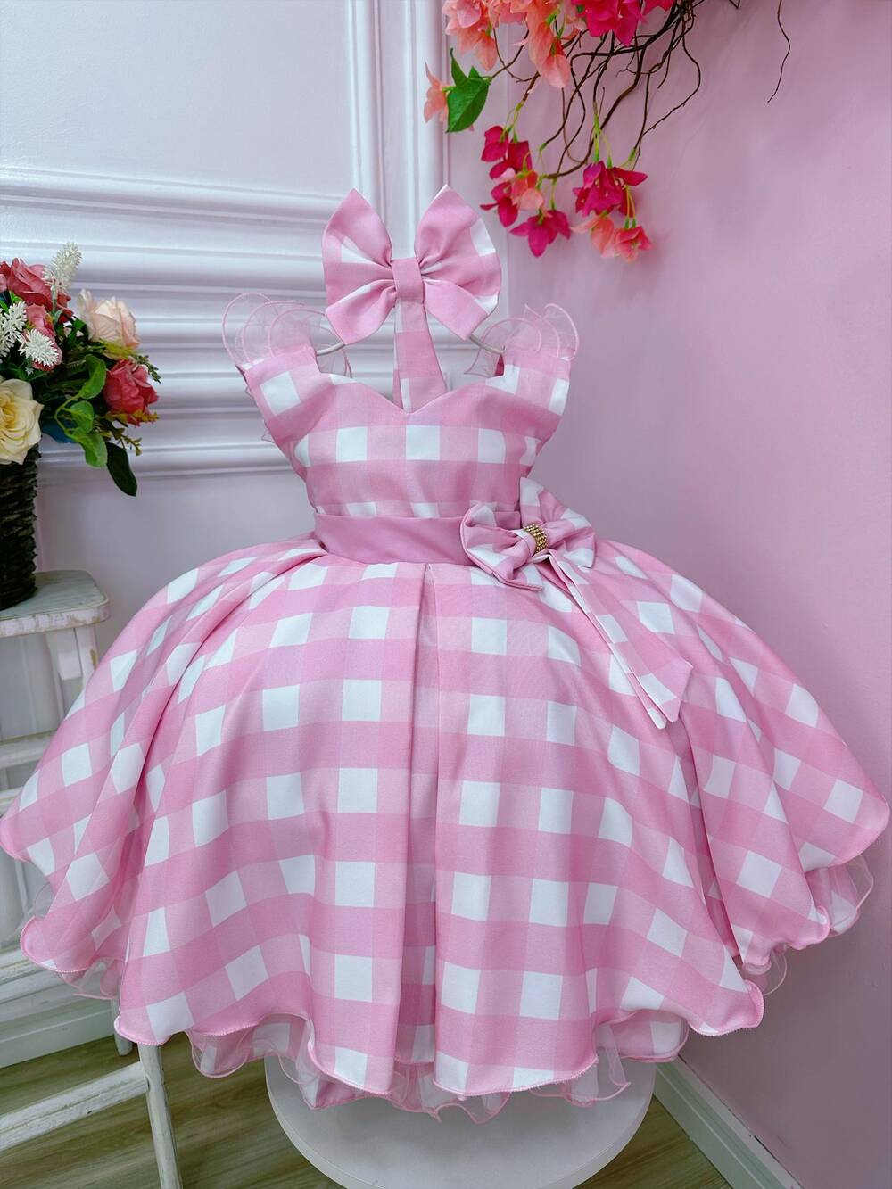 Vestido Infantil Barbie Rosa Xadrez Branco Com Laço