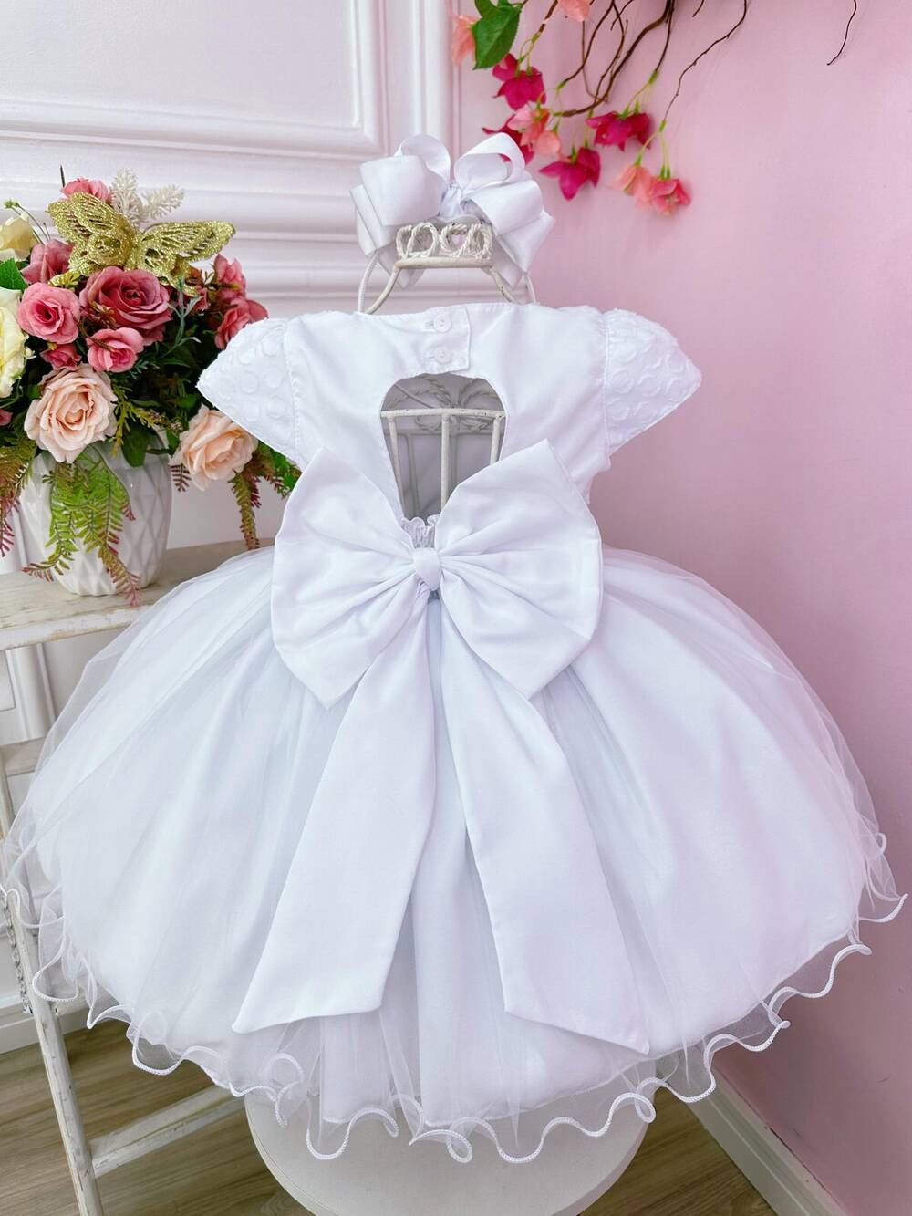 Vestido Bebê Branco Busto C/ Poá e Pérolas Batizados Festa