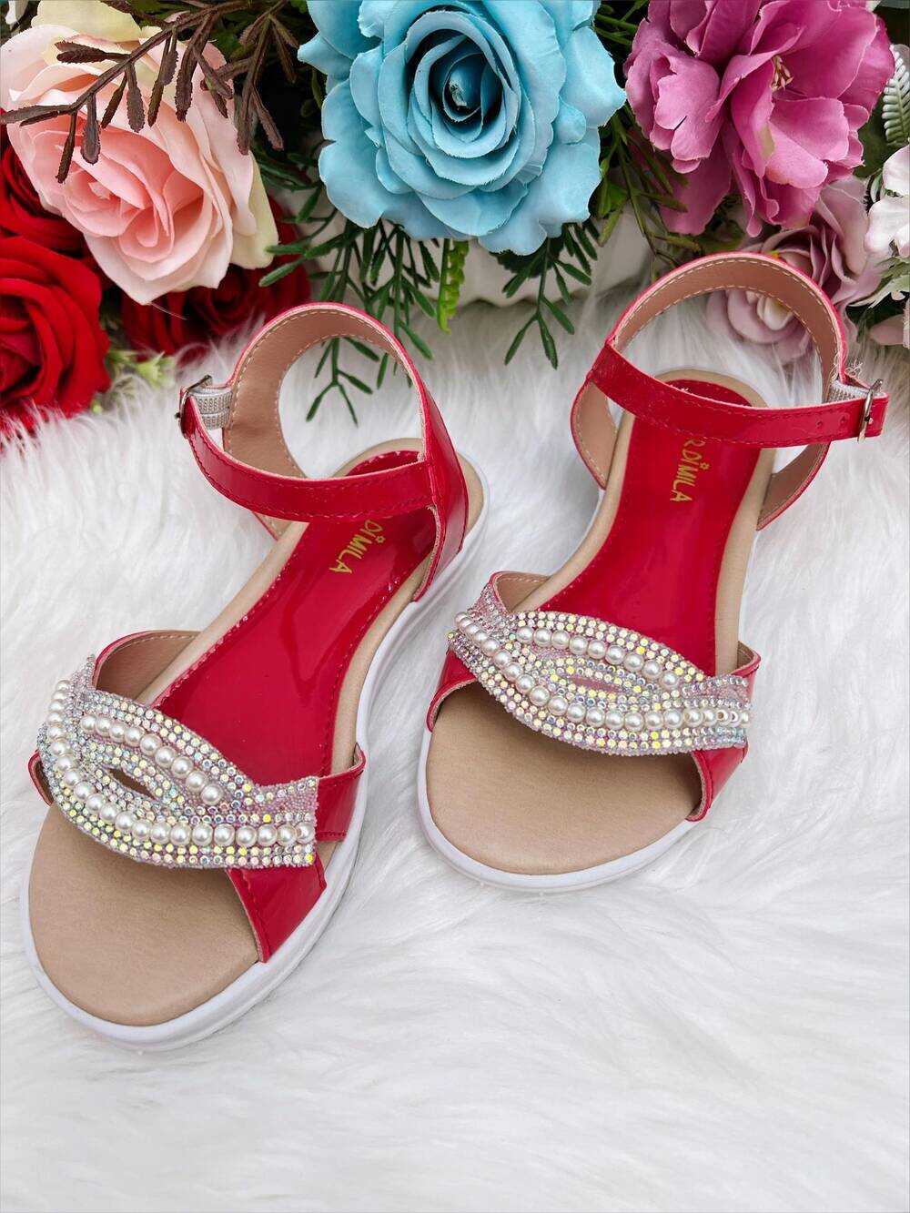 Sandália Infantil Com Pérolas e Strass Rasteira Vermelho