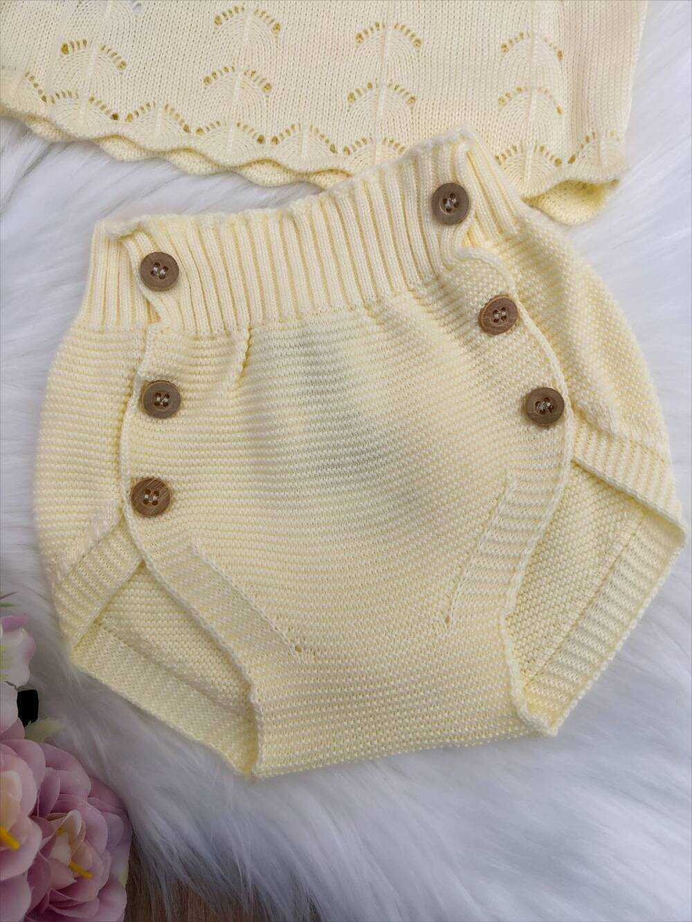 Conjunto Blusa e Tapa Fralda Gola Tricot Bebê Amarelo