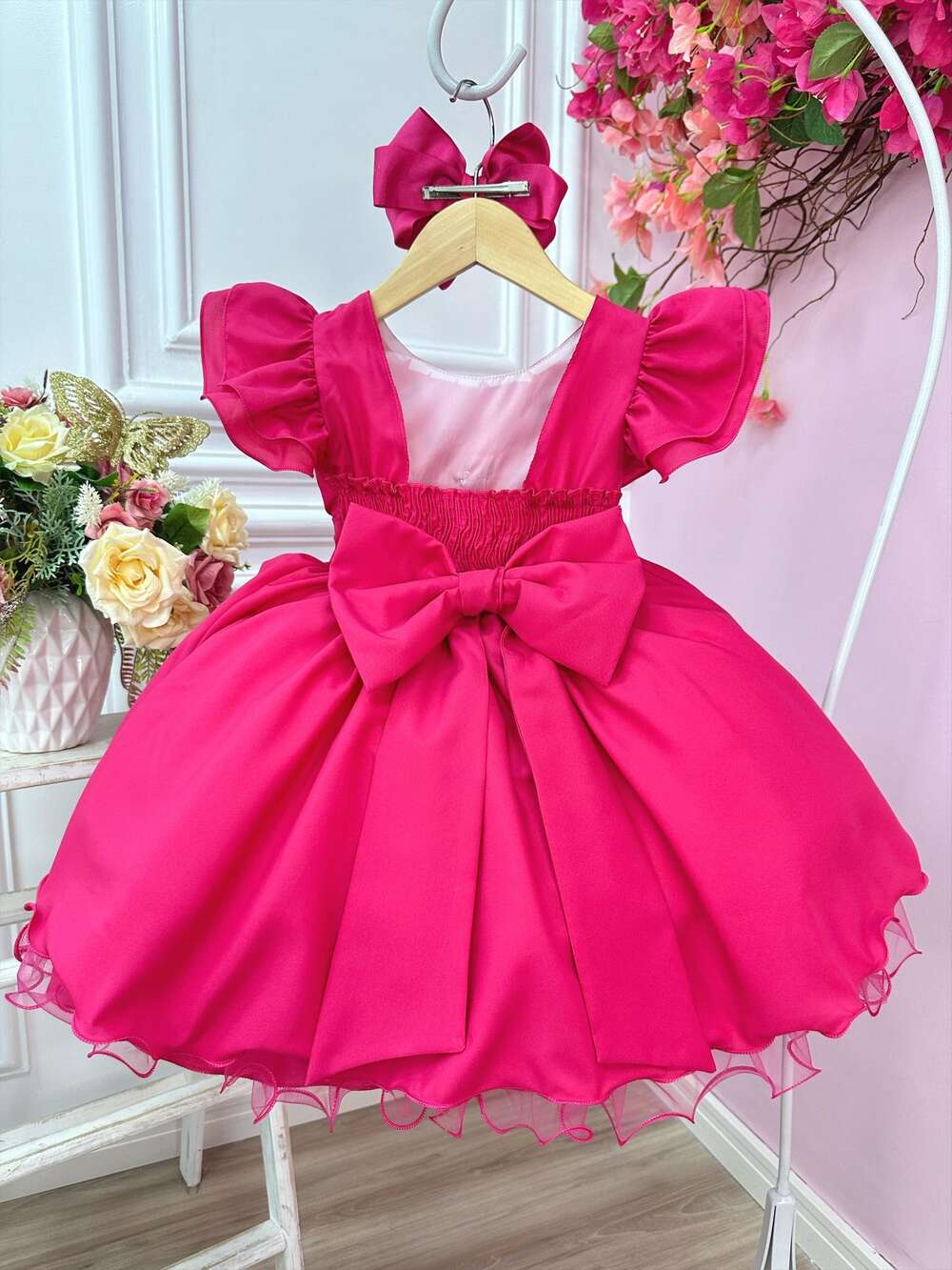 Vestido Infantil Pink Com Apliques de Borboletas e Flores