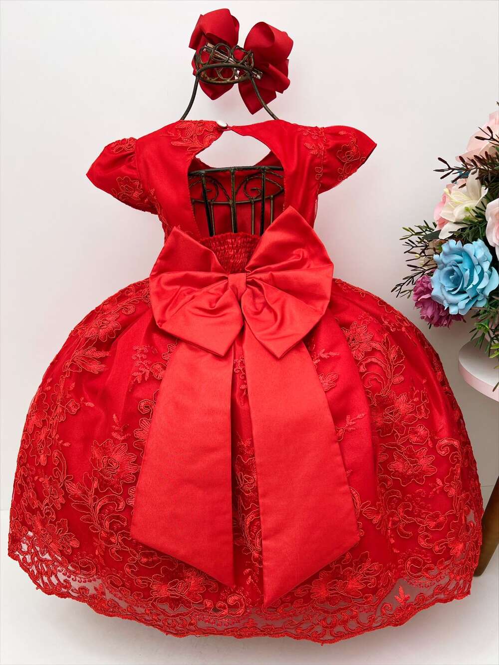 Vestido Infantil Vermelho e Renda Realeza Cinto de Pérolas