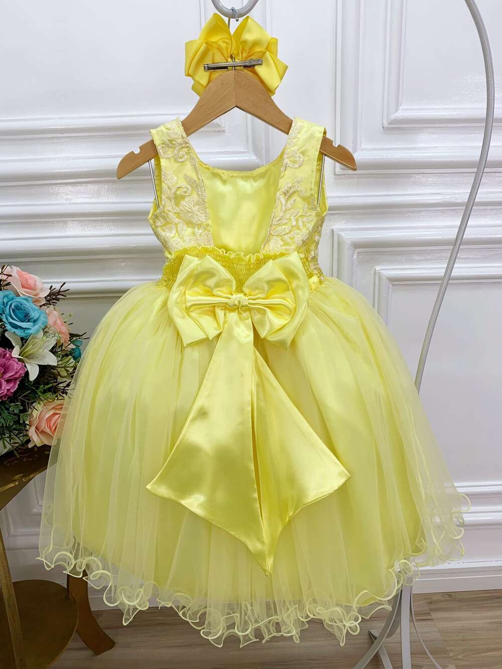 Vestido Infantil Amarelo Damas de Honra Renda Pérola Strass