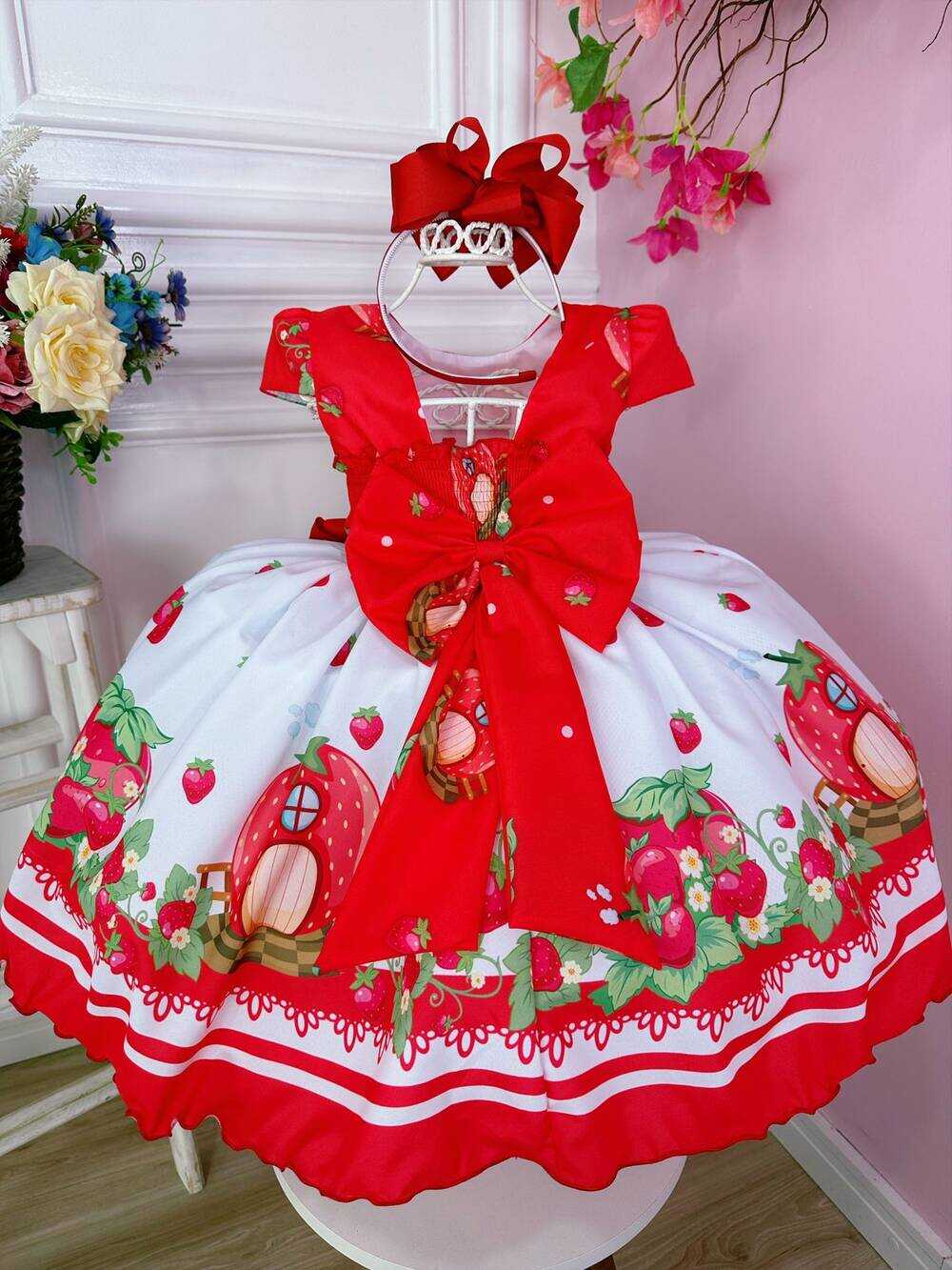 Vestido Infantil Moranguinho Vermelho Luxo Festas C/ Broche