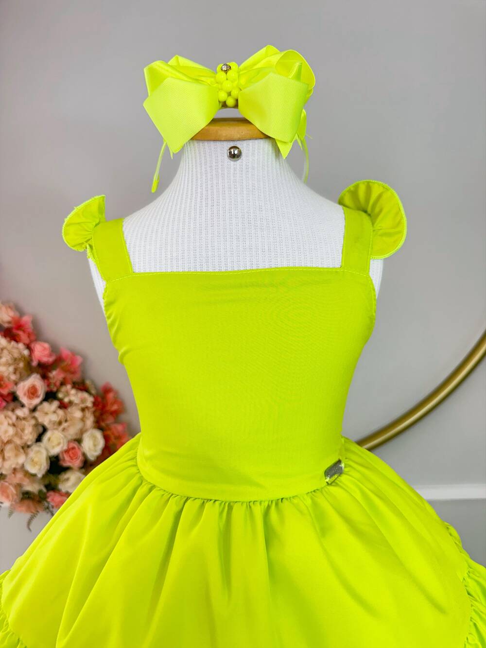 Vestido Infantil Primavera Verão Verde Neon Saia C/ Babado