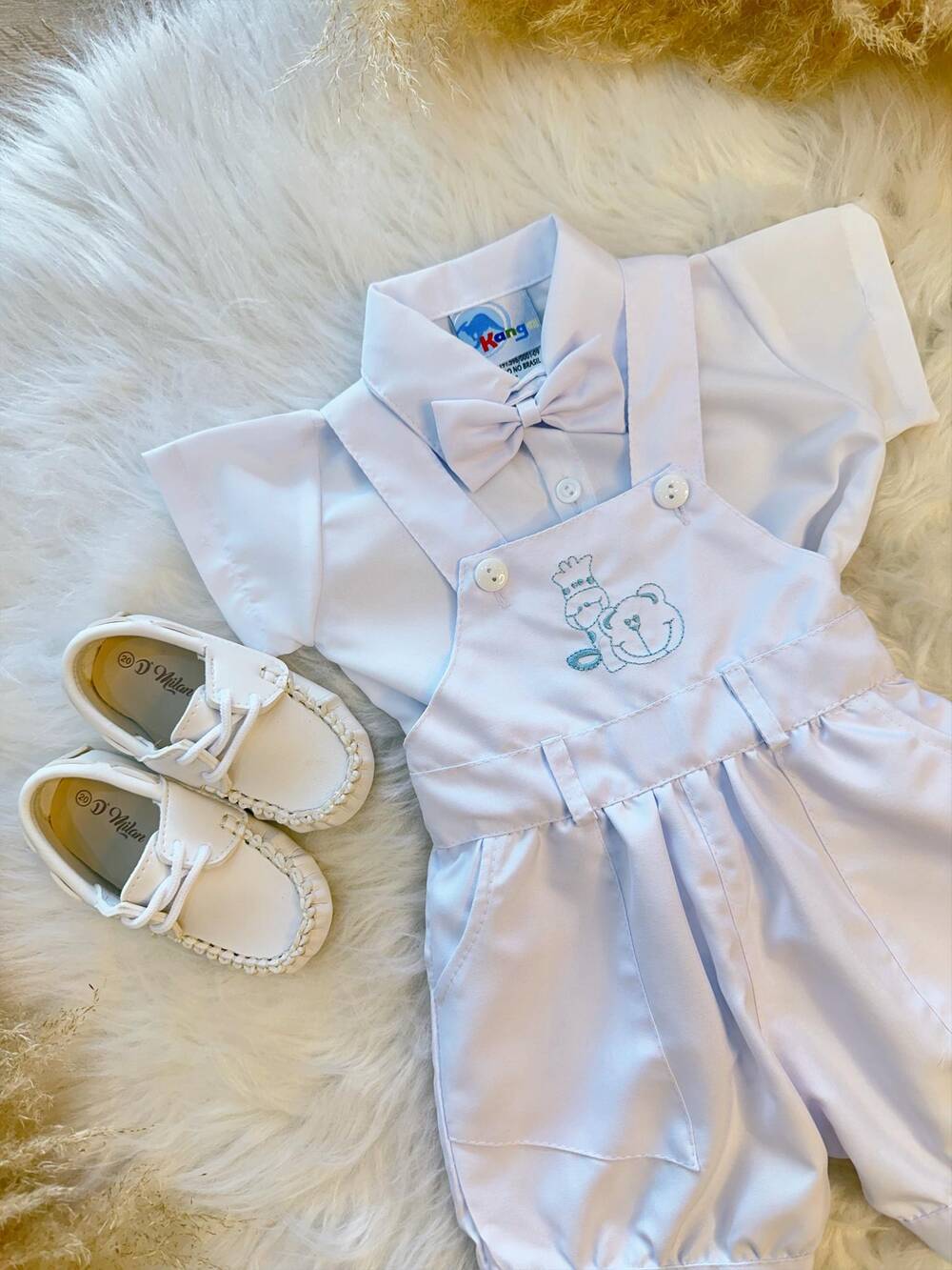 Conjunto Macaquinho Com Camisa e Gravatinha Branco