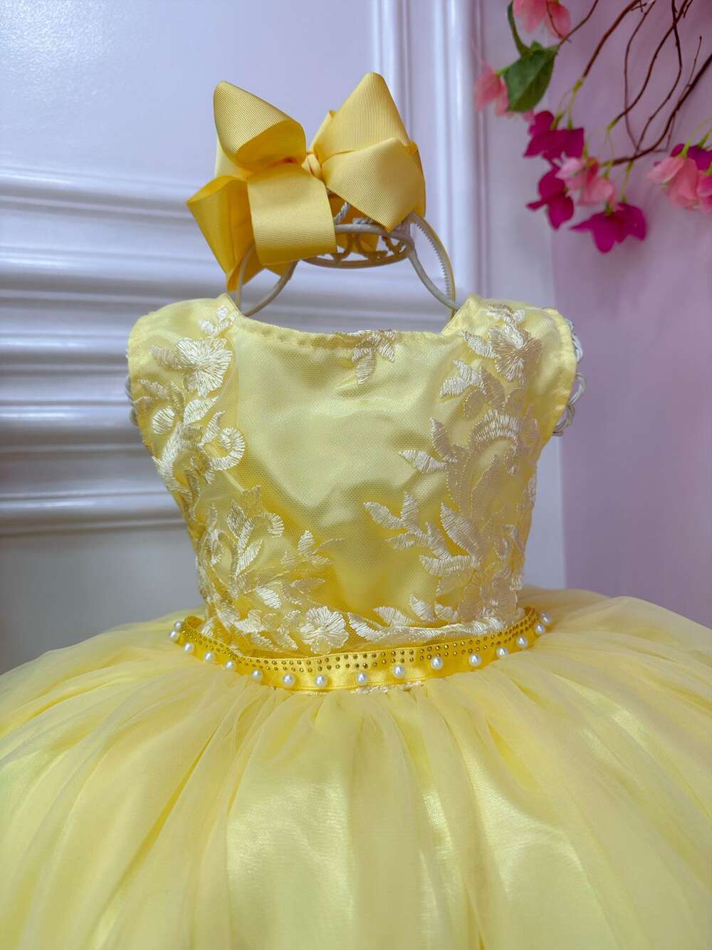 Vestido Infantil Amarelo Damas de Honra Renda Pérola Strass