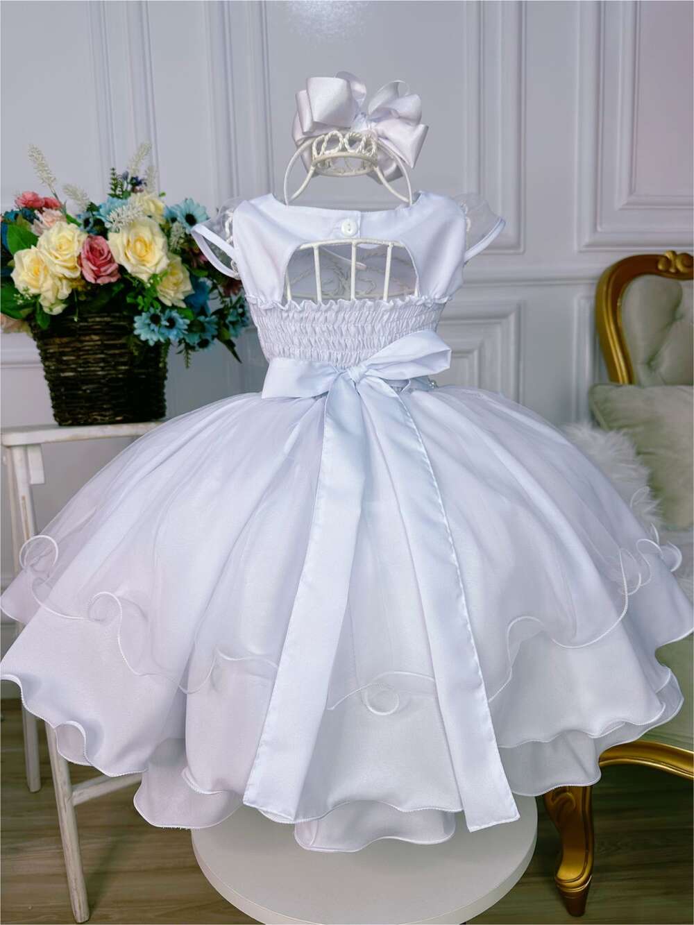 Vestido Infantil Branco C/ Renda e Aplique de Borboletas