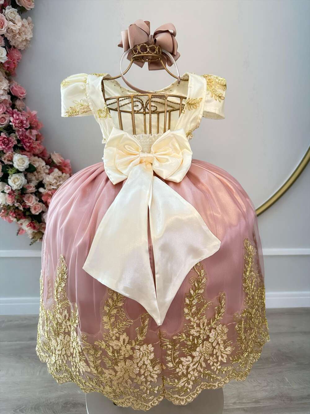 Vestido Infantil Marfim C/ Rose Pérolas Renda Realeza