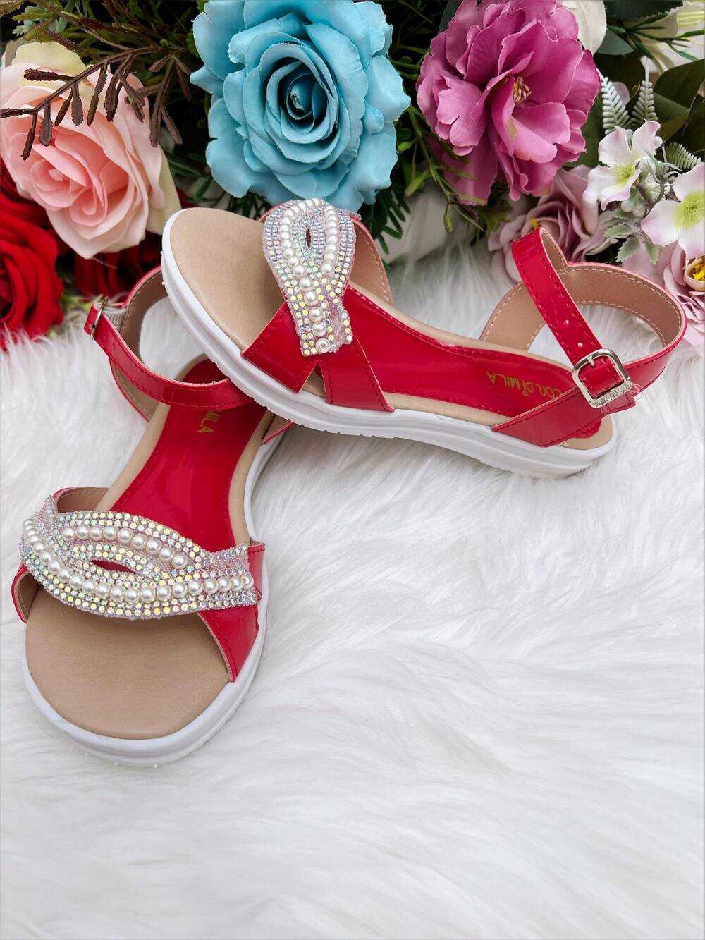 Sandália Infantil Com Pérolas e Strass Rasteira Vermelho