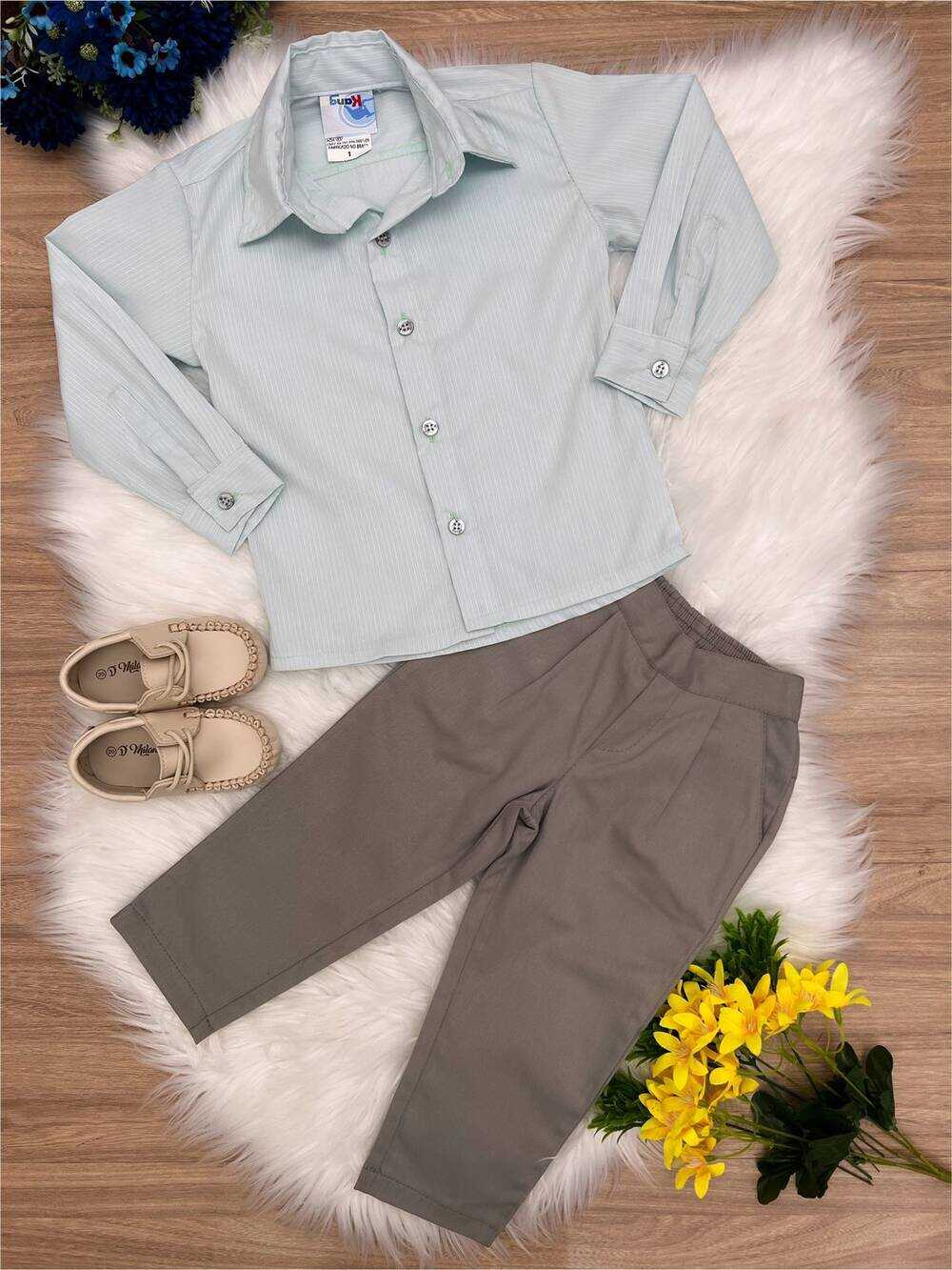 Conjunto Social Camisa Verde e Calça Sarja Caqui