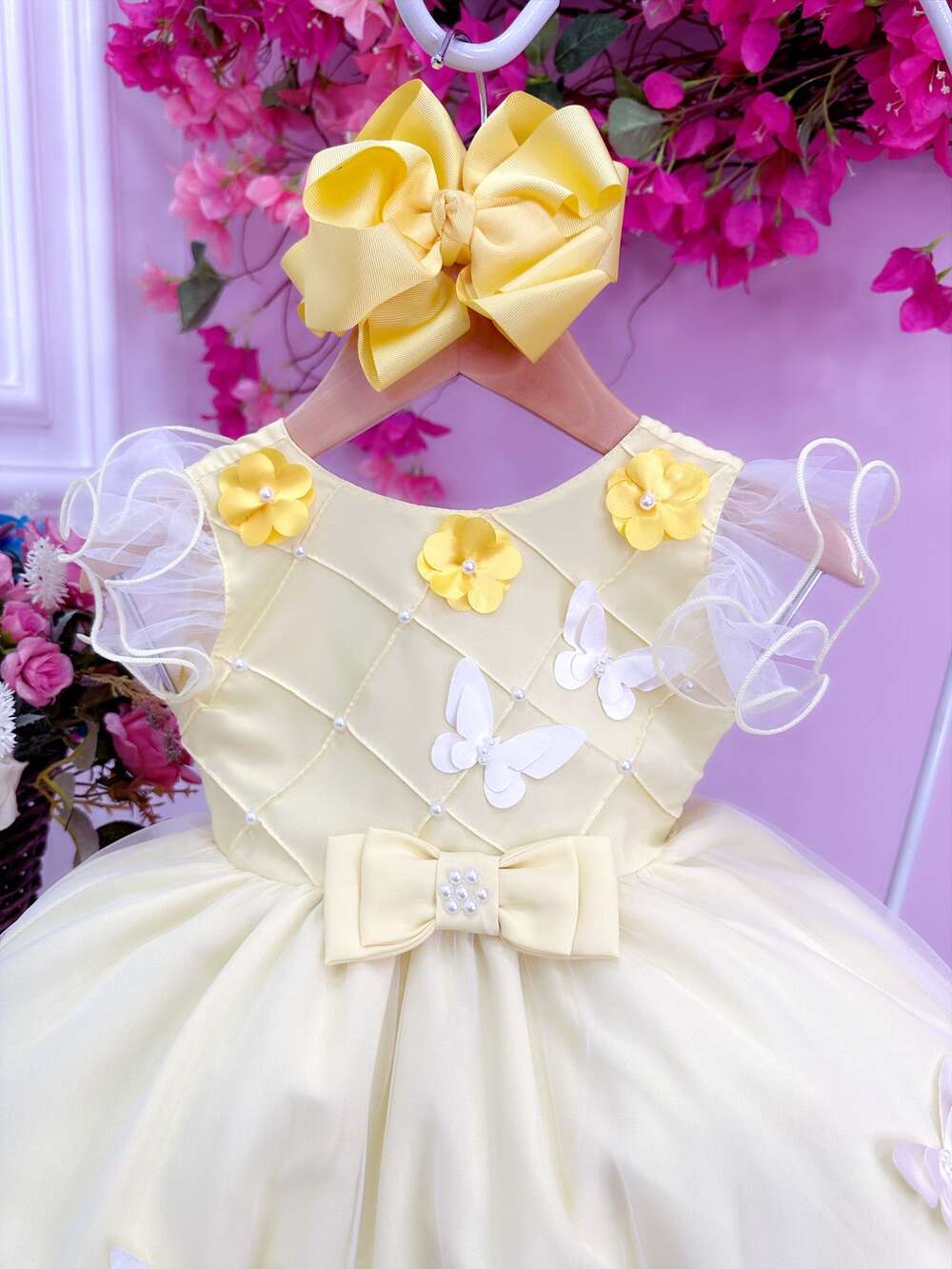 Vestido Infantil Amarelo Nervura Aplique Borboletas Flores