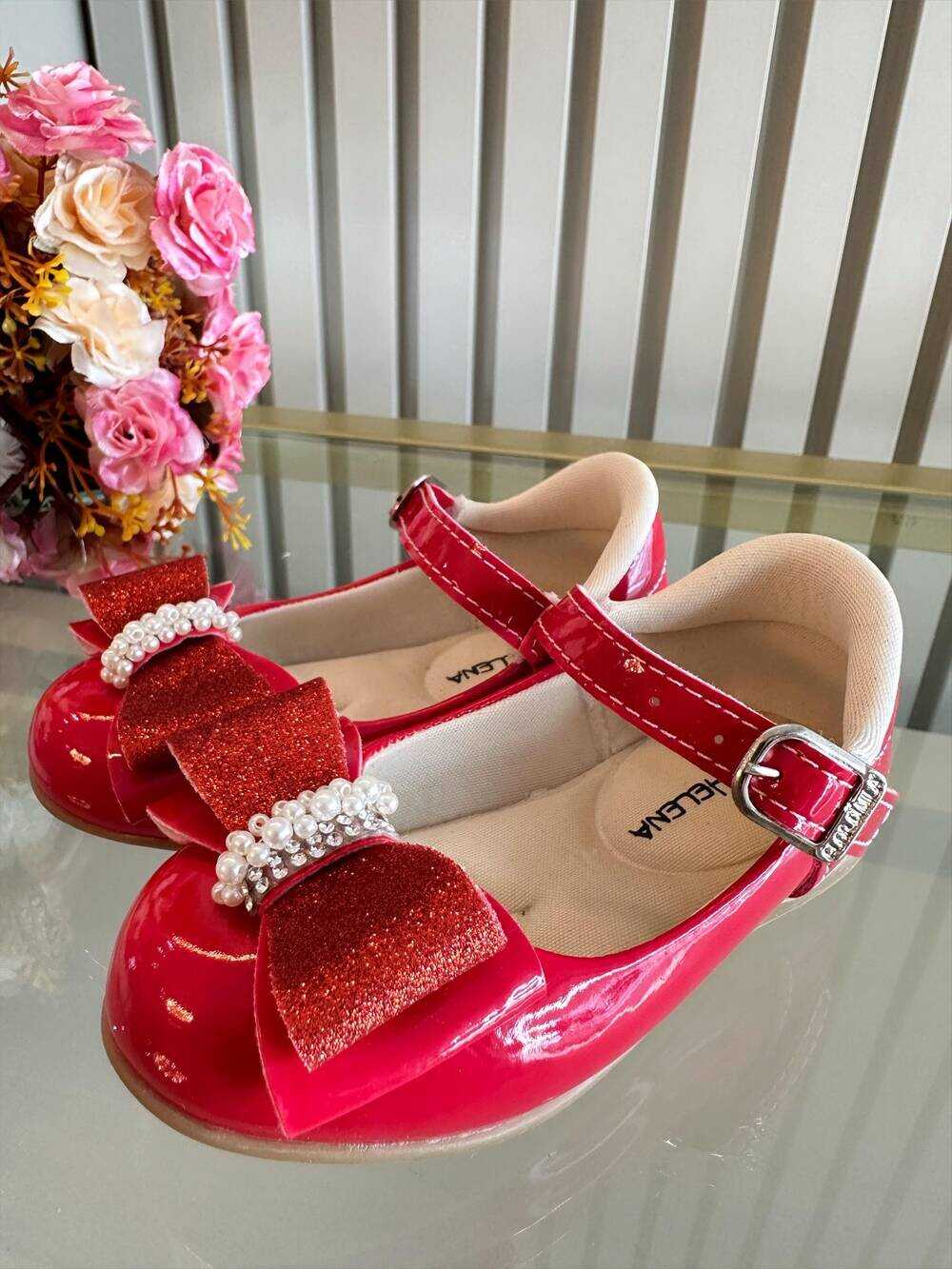 Sapatinho Vermelho Verniz Aplique de Lacinho Strass Glitter