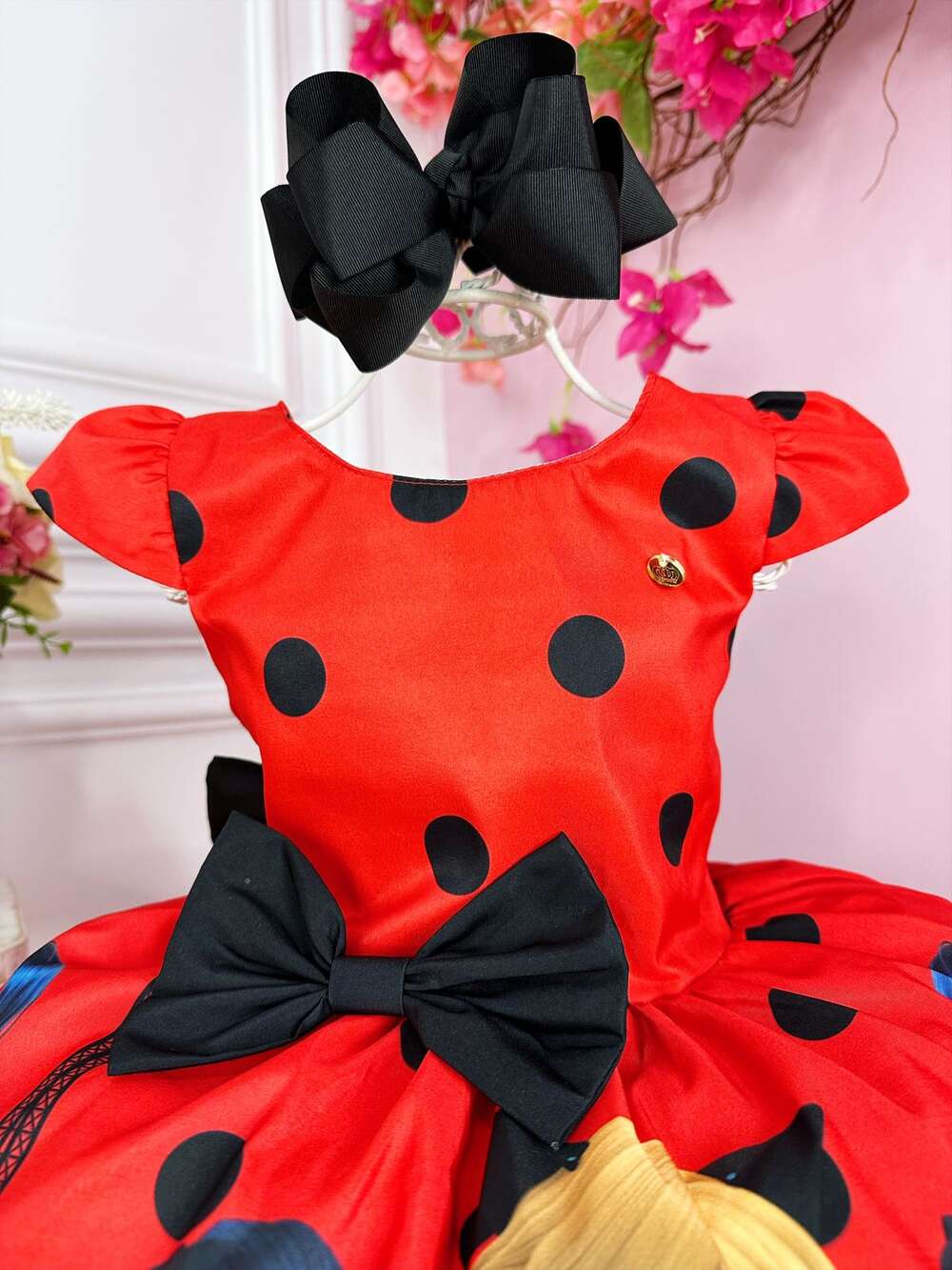 Vestido Infantil LadyBug e Amigos Vermelho Com Broche