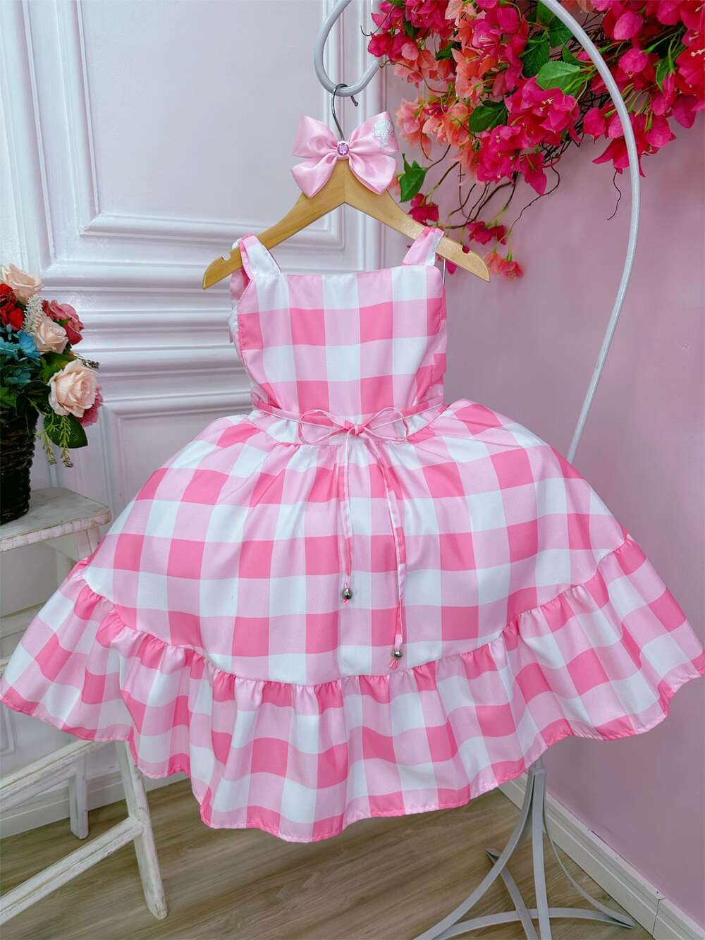 Vestido Infantil Barbie Xadrez Rosa Bebê Com Laço