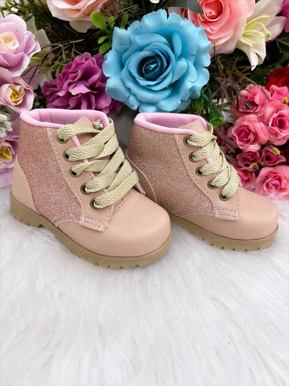 Coturno Infantil Nude Com Brilho e Cadarço