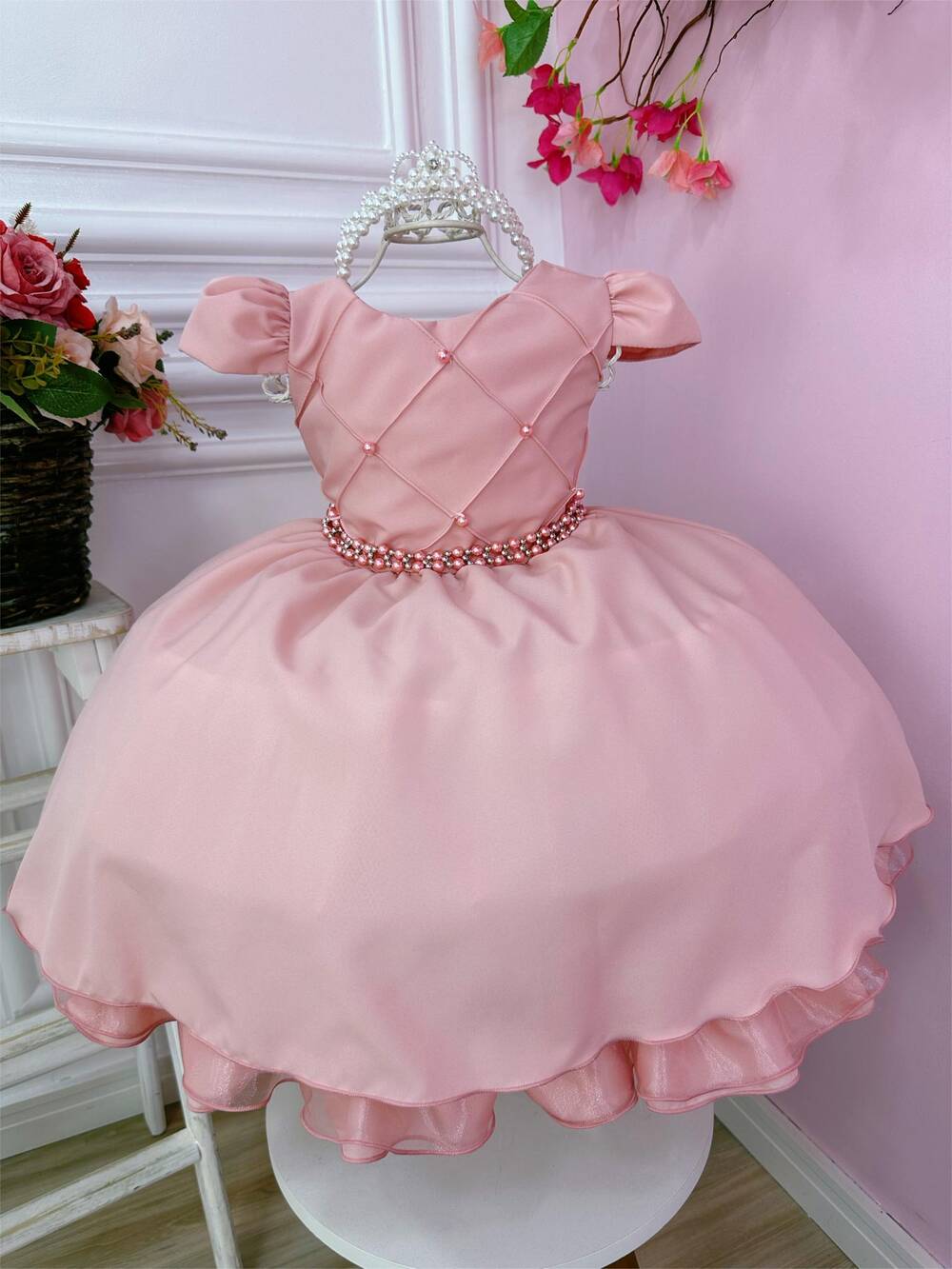 Vestido Infantil Rosa Chá Busto Nervura C/ Cinto de Pérolas