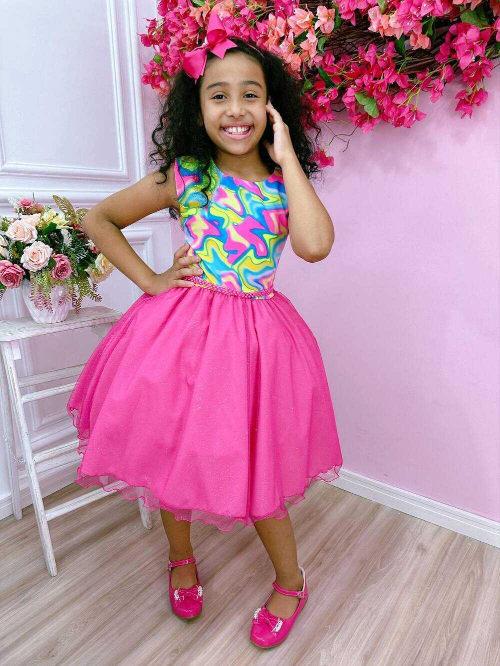 Vestido Infantil Barbie Colorido Neon Saia Pink e Glitter