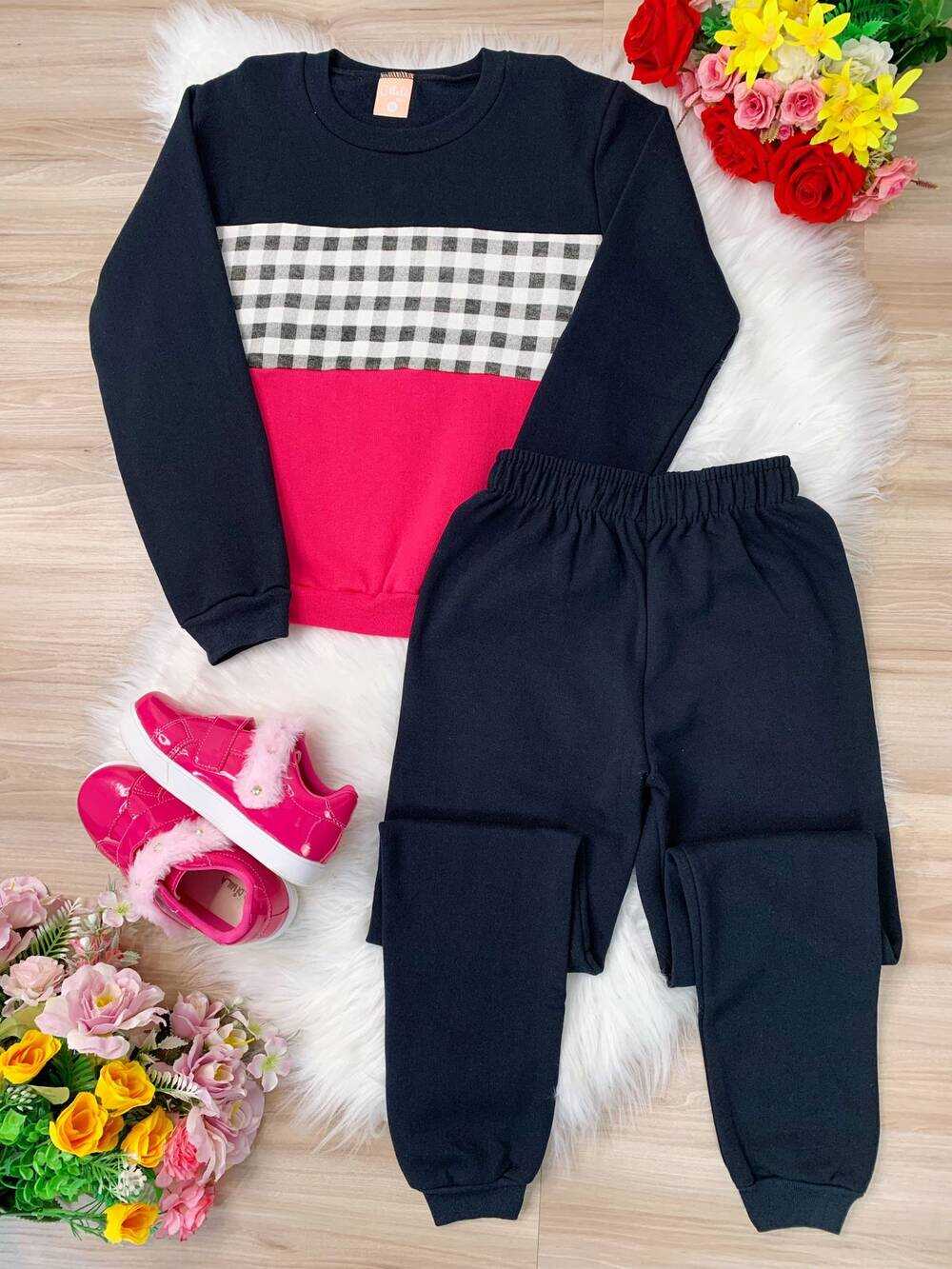 Conjunto de Moletom Blusa e Calça Preto C/ Pink