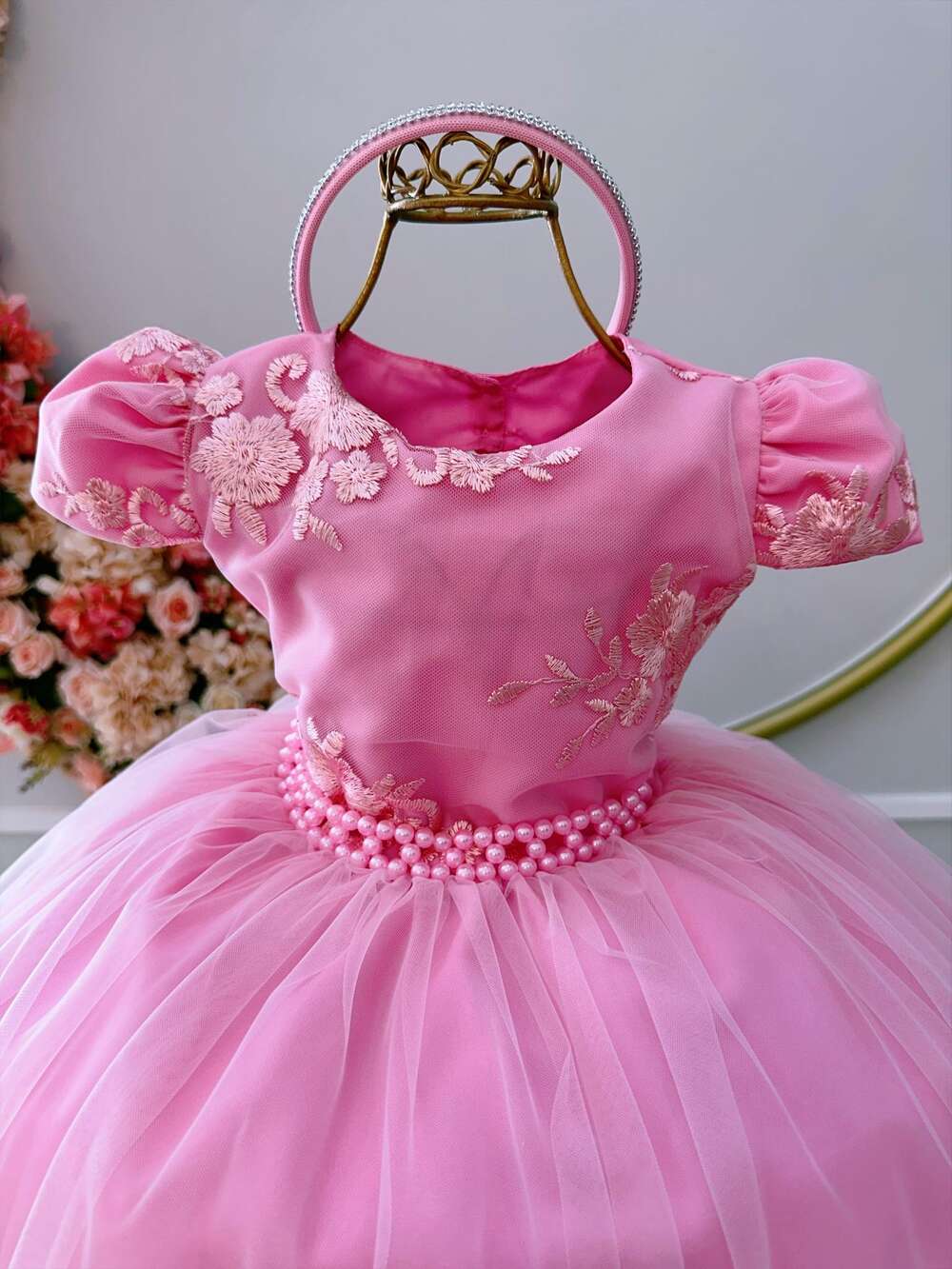 Vestido Infantil Rosa Chiclete C/ Renda Cinto Pérolas Tiara