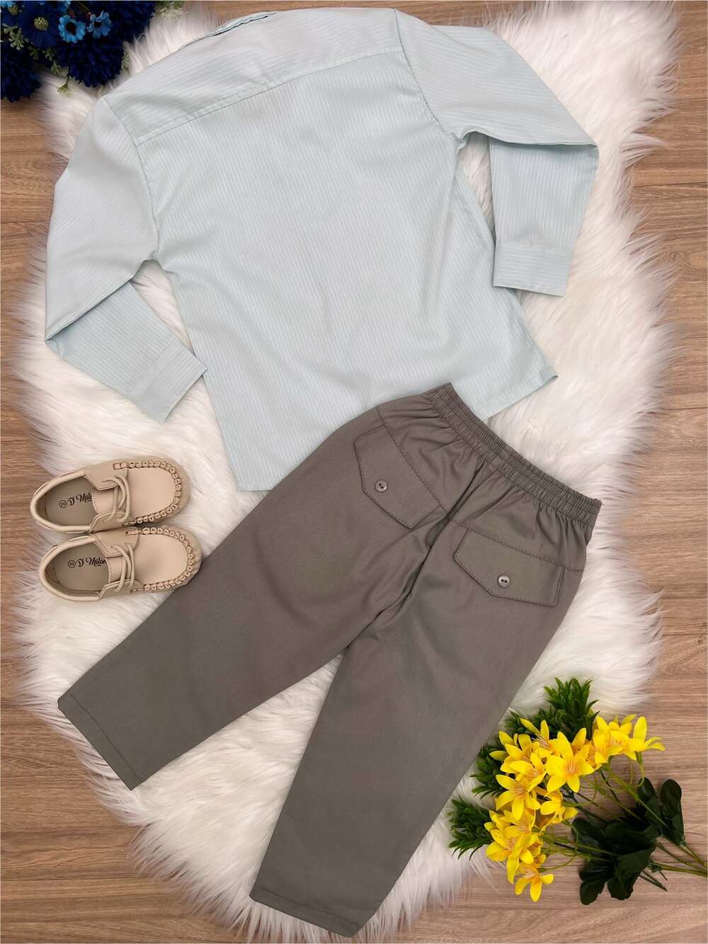 Conjunto Social Camisa Verde e Calça Sarja Caqui