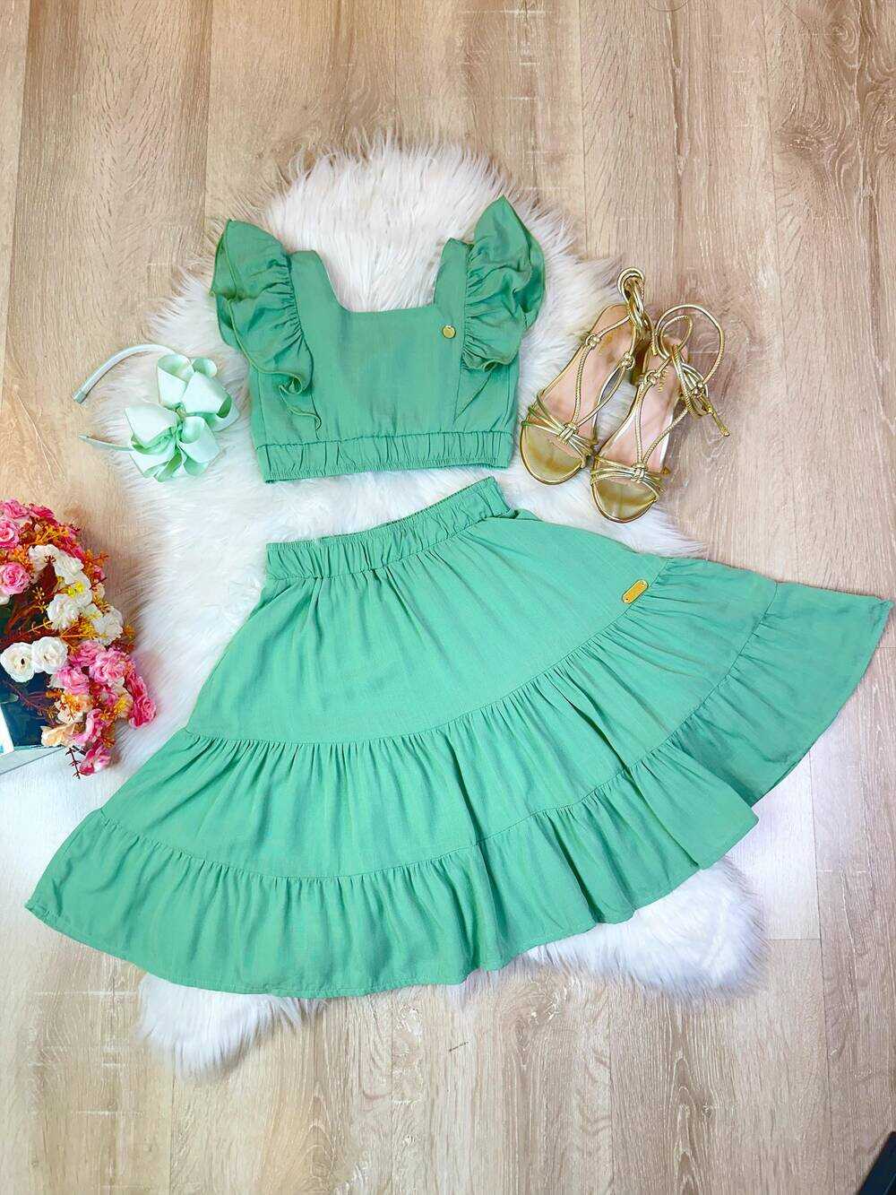 Conjunto Meninas Verde Cropped e Saia Mid Luxo