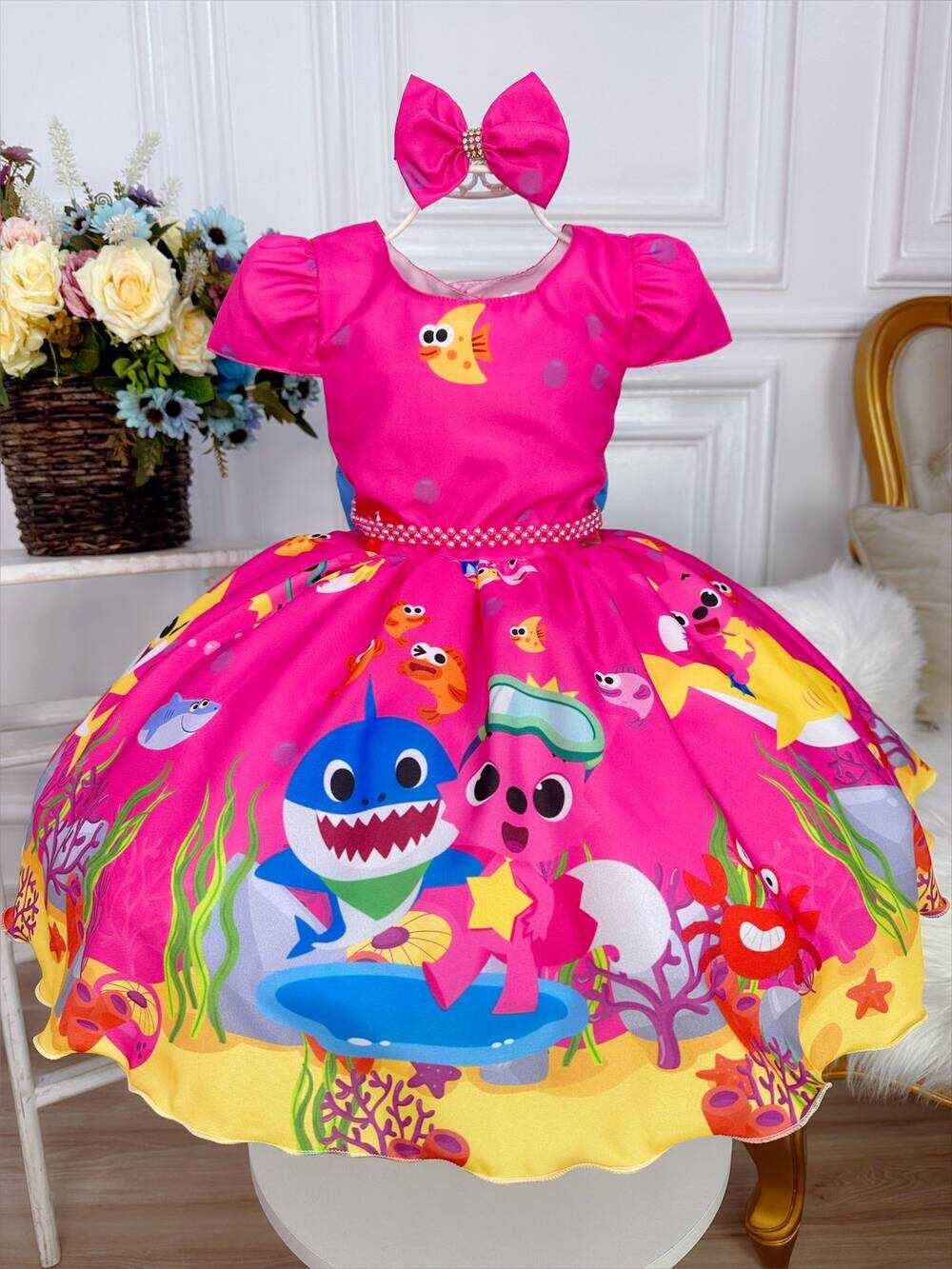 Vestido Infantil Baby Shark Brincando Fundo Mar Pink C/ Laço