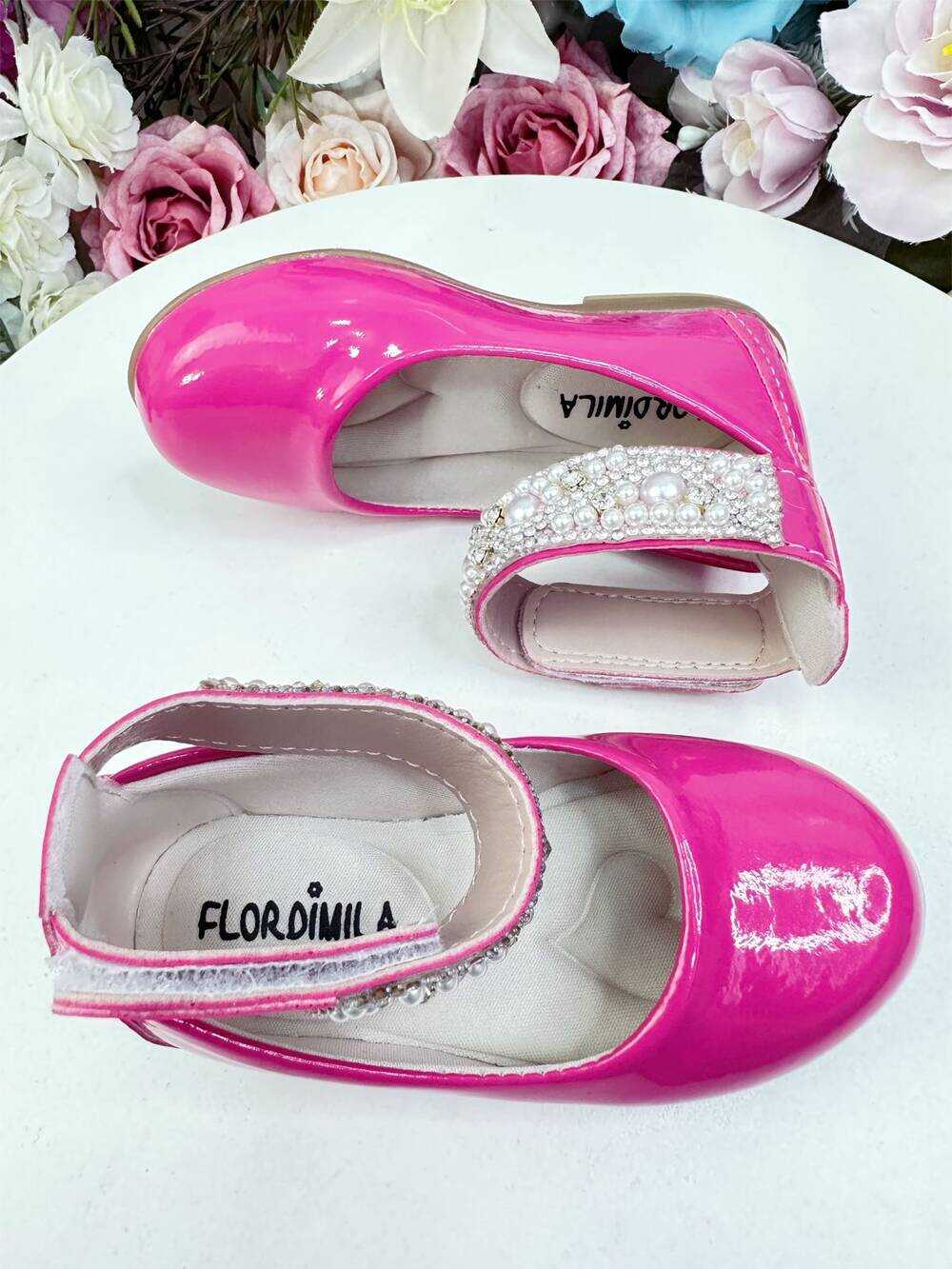 Sapatinho Pink Verniz de Tornozeleira com Pérolas e Strass