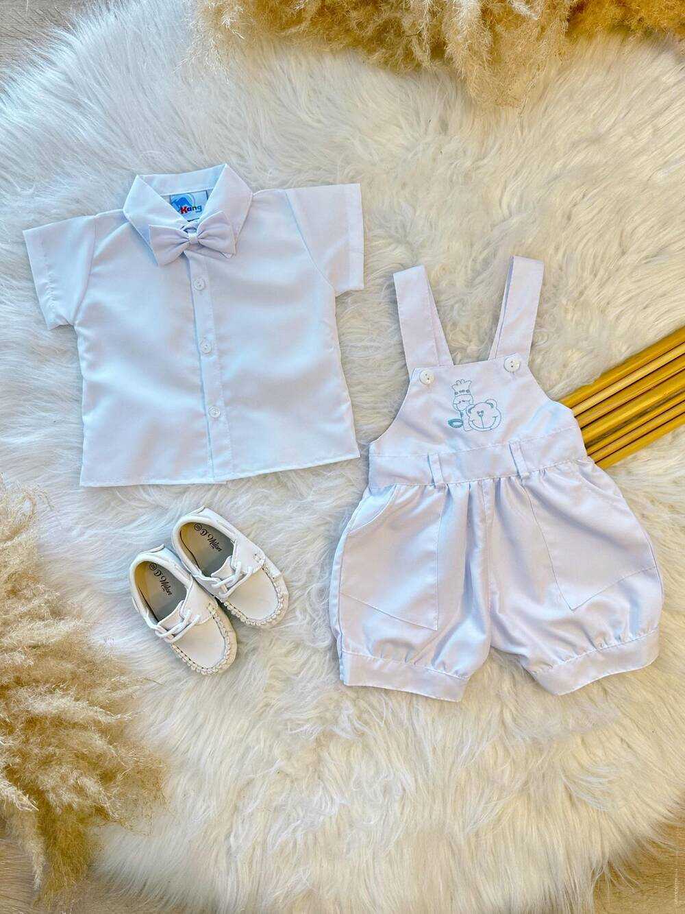 Conjunto Macaquinho Com Camisa e Gravatinha Branco