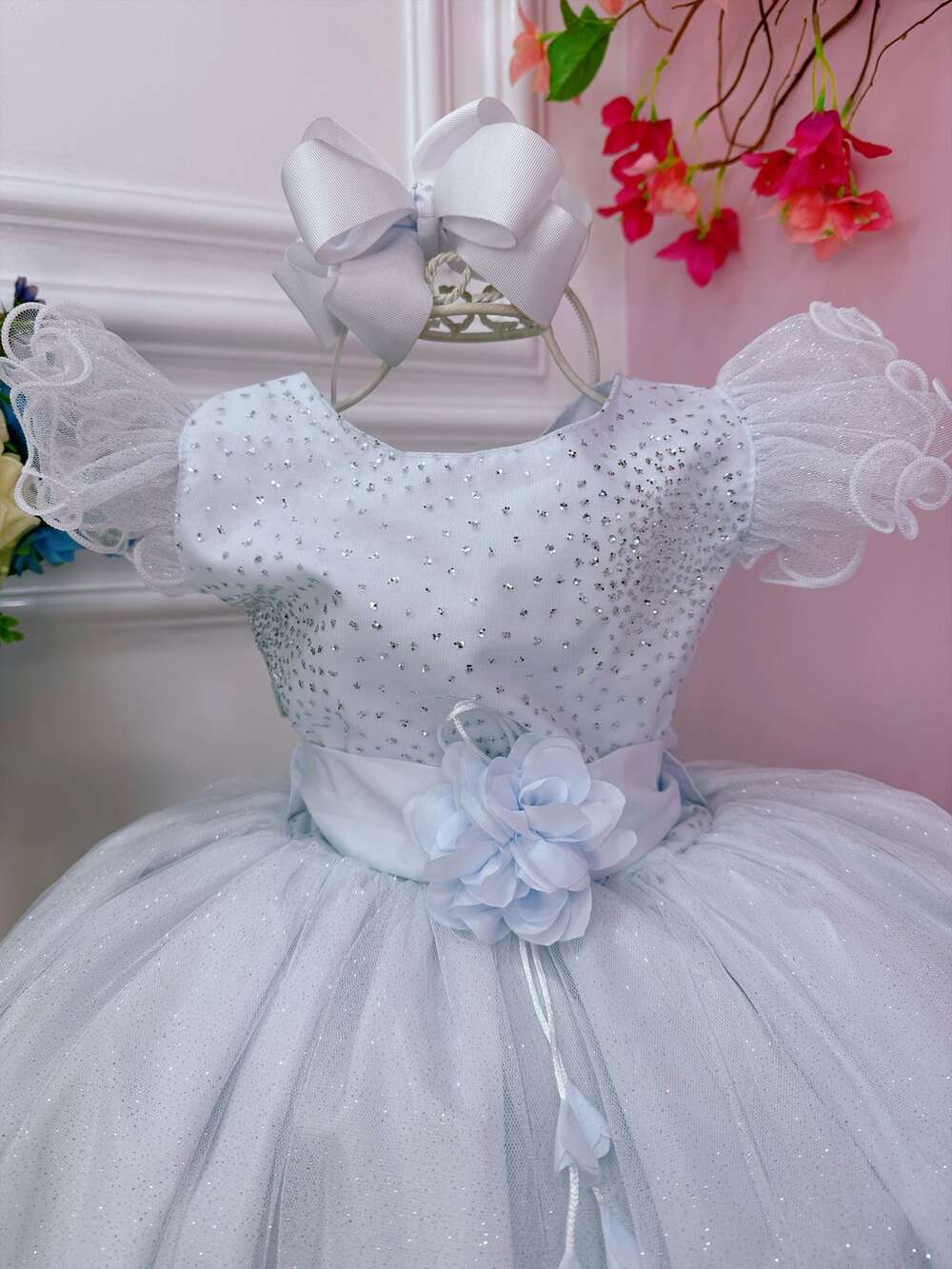 Vestido Infantil Branco Com Glitter e Broche de Flor Luxo