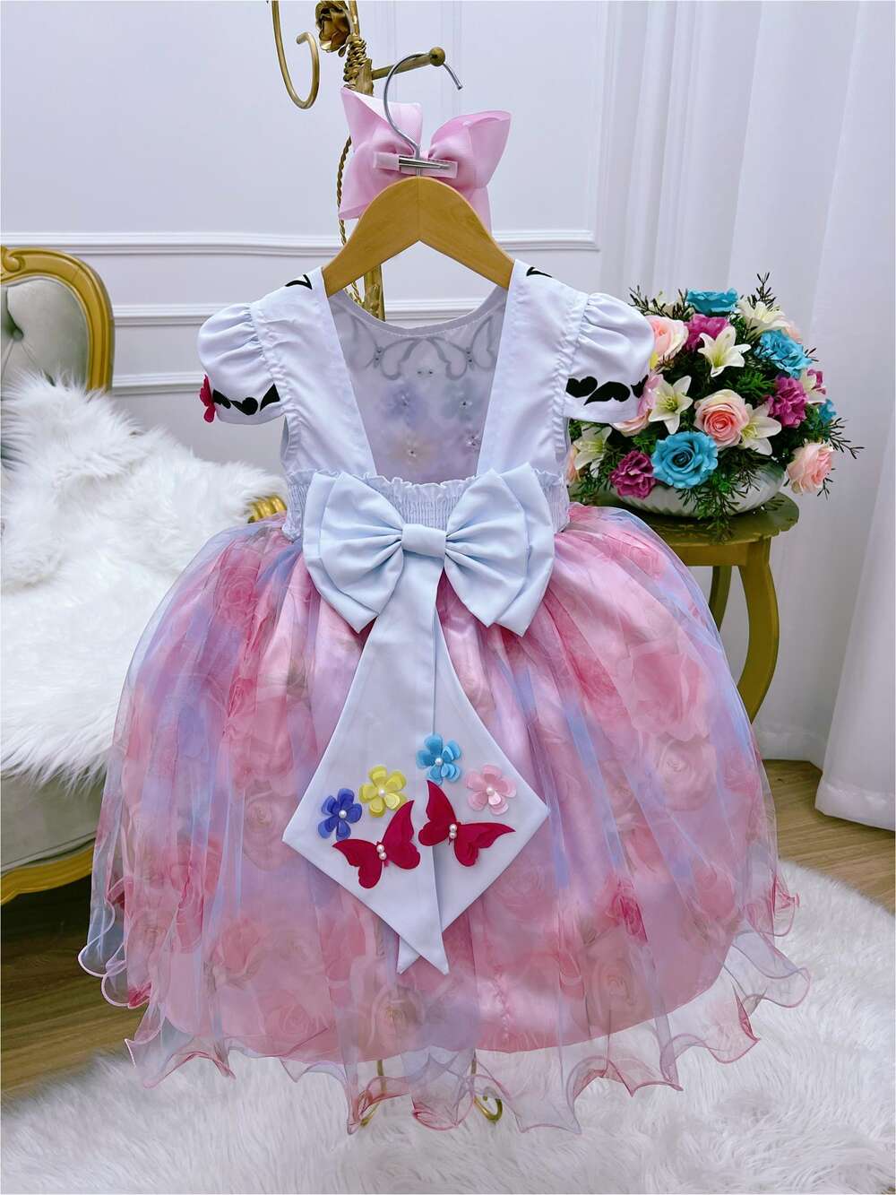 Vestido Infantil Encanto Aplique Flores Borboletas Floral Jardim Rosa