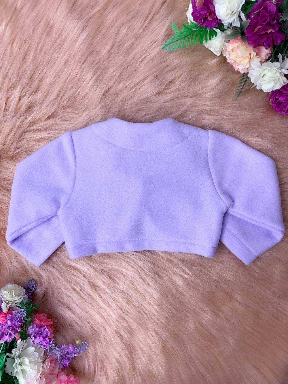 Bolero Infantil Lilás Soft Com Gola e Botão Luxo