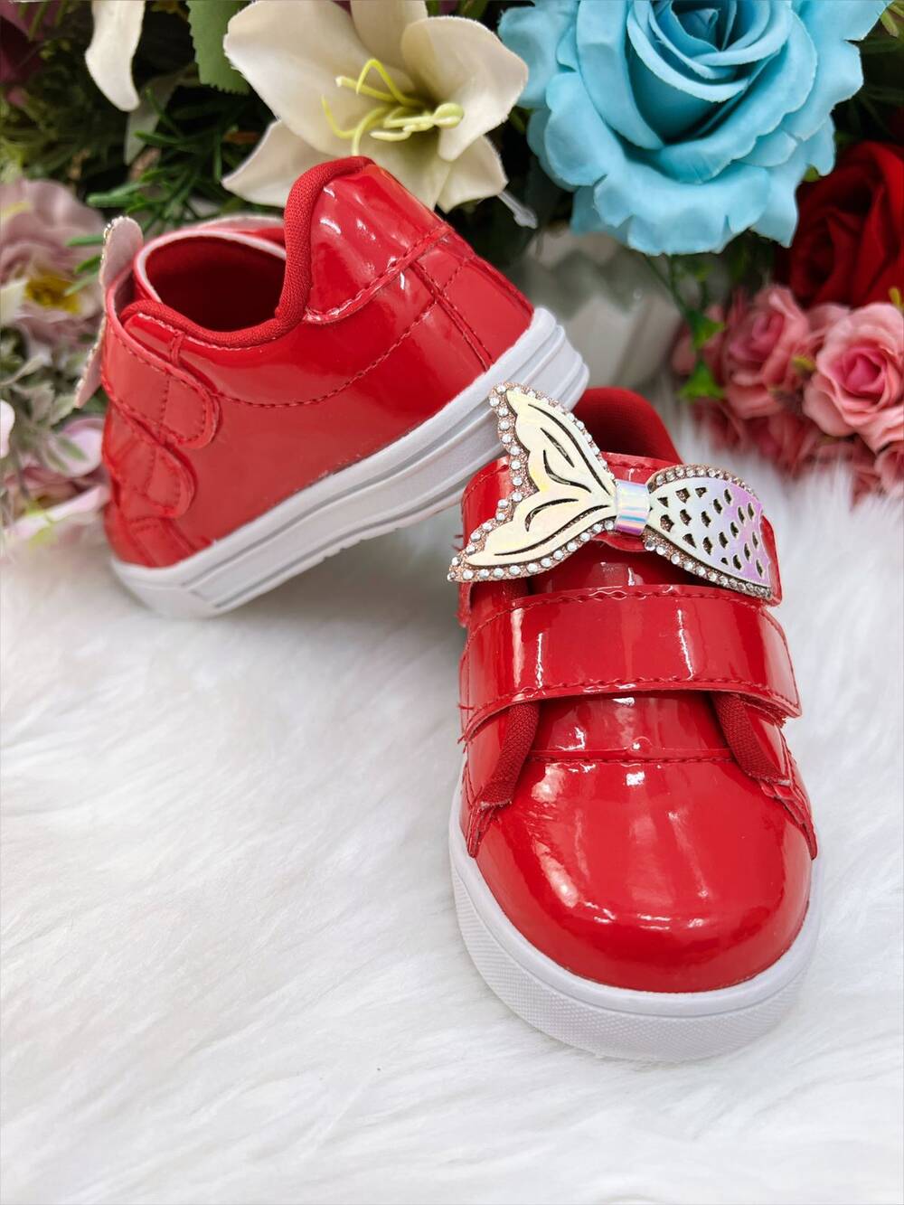 Tênis Vermelho Verniz e Rosa Aplique Sereia Velcro Meninas