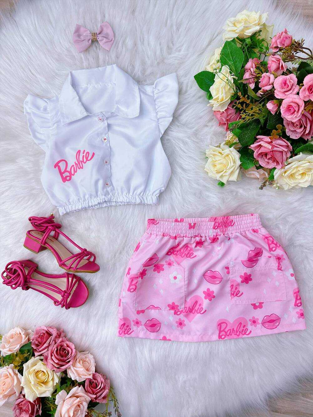 Conjunto Infantil da Barbie Branco C/ Saia Rosa e Laço