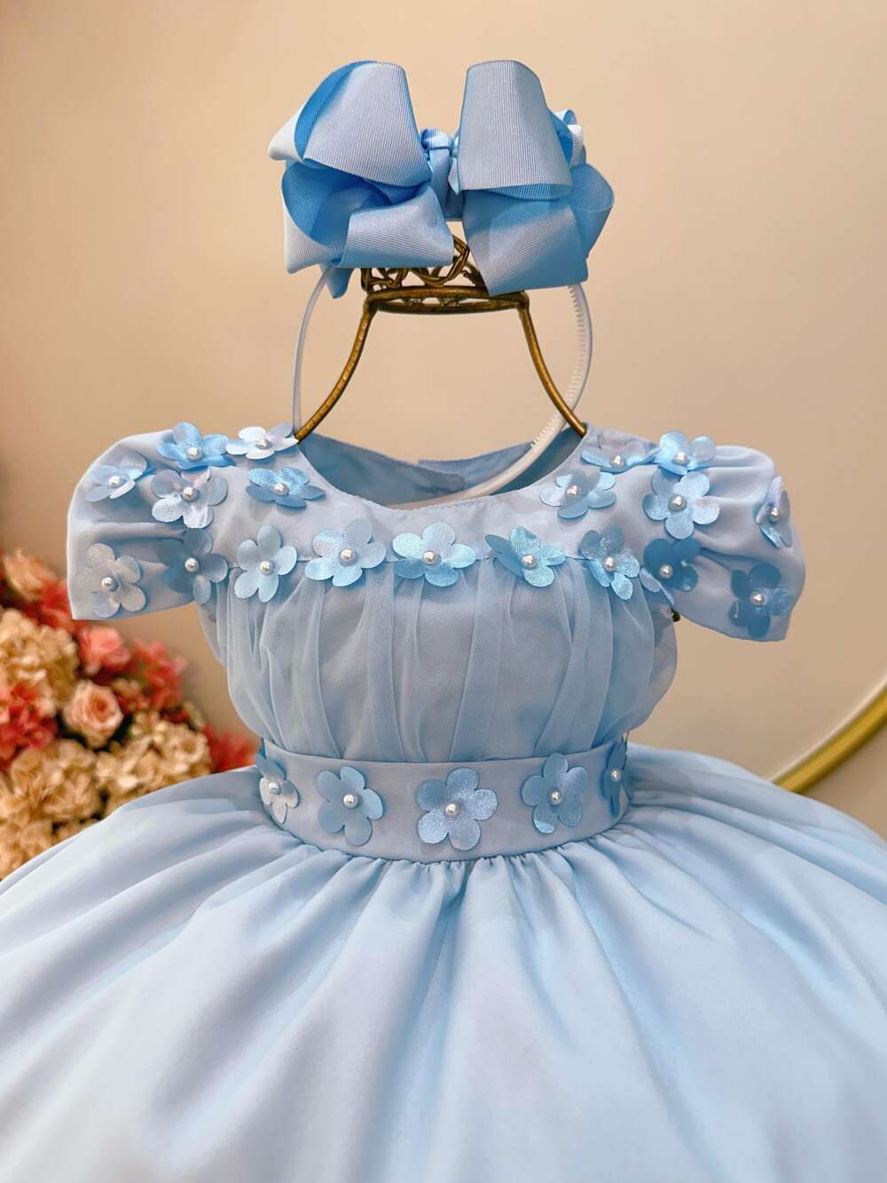 Vestido Infantil Azul Bebê C/ Busto Tule e Aplique de Flores