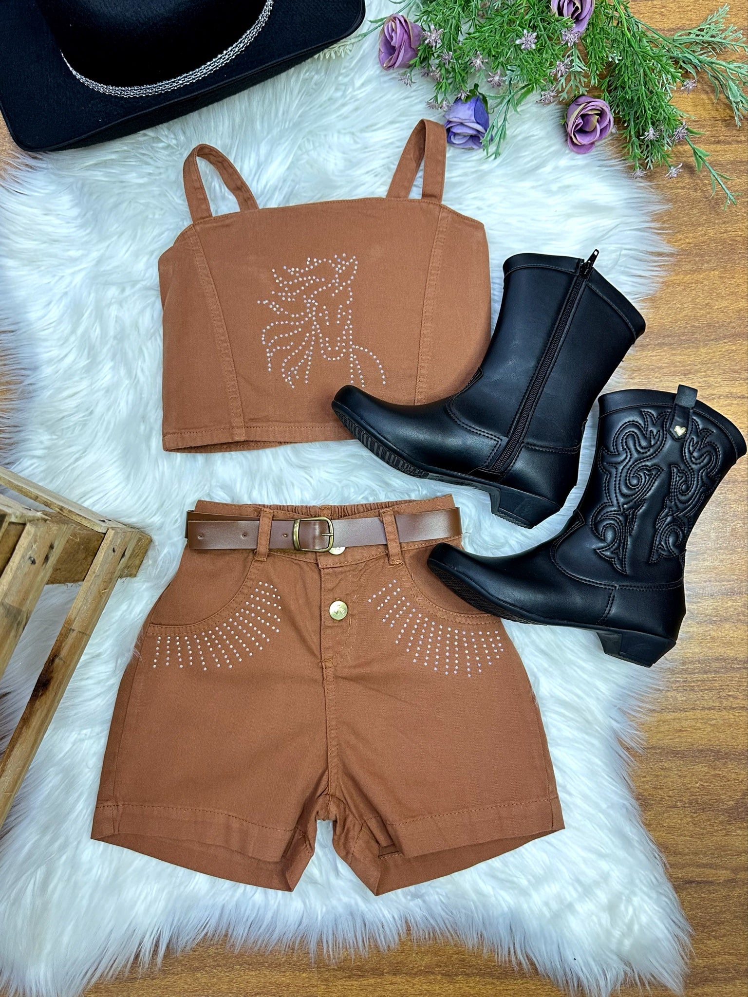 Conjunto Infantil Blusa e Short Sarja Marrom Boiadeira Casual