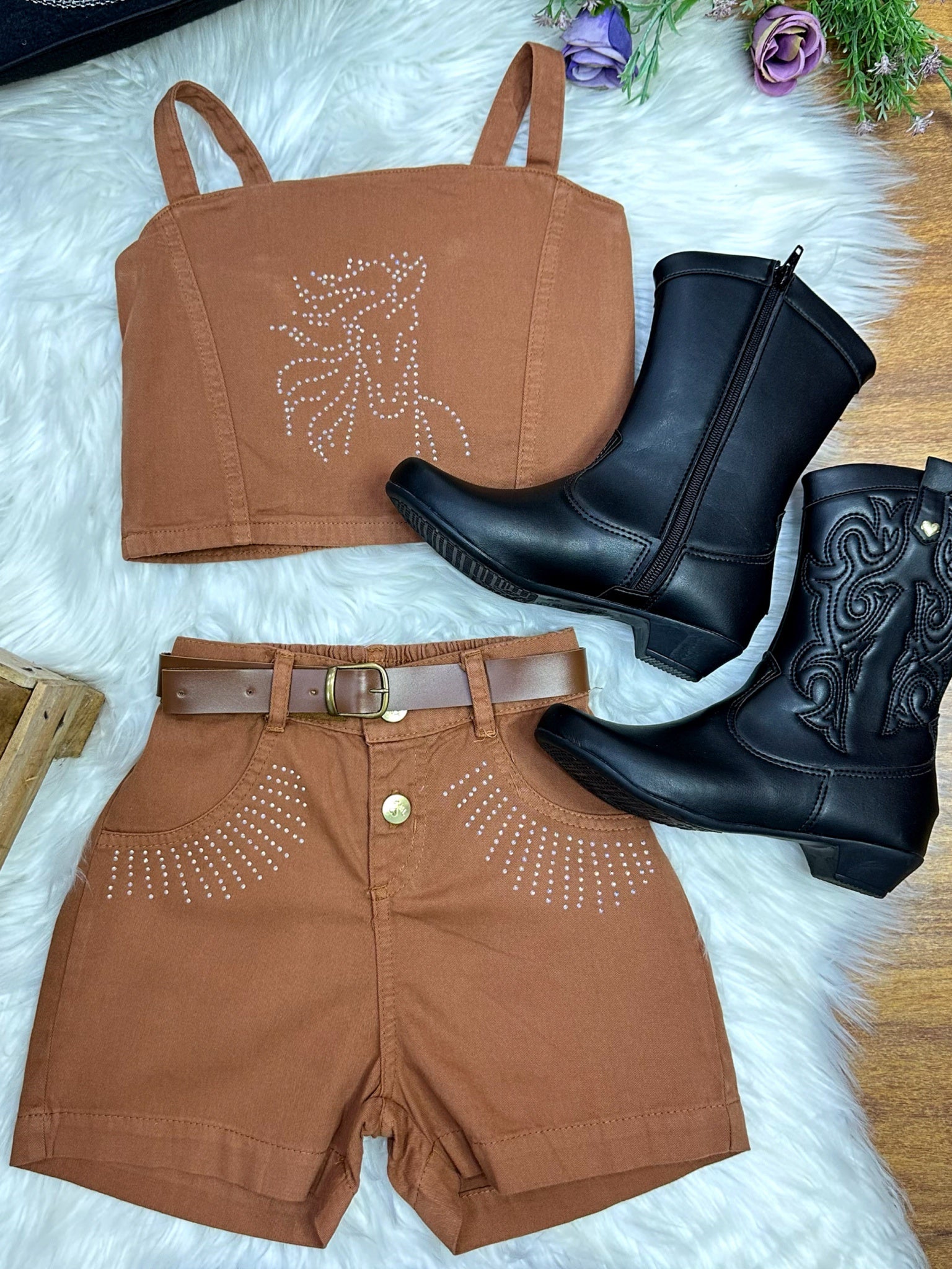 Conjunto Infantil Blusa e Short Sarja Marrom Boiadeira Casual