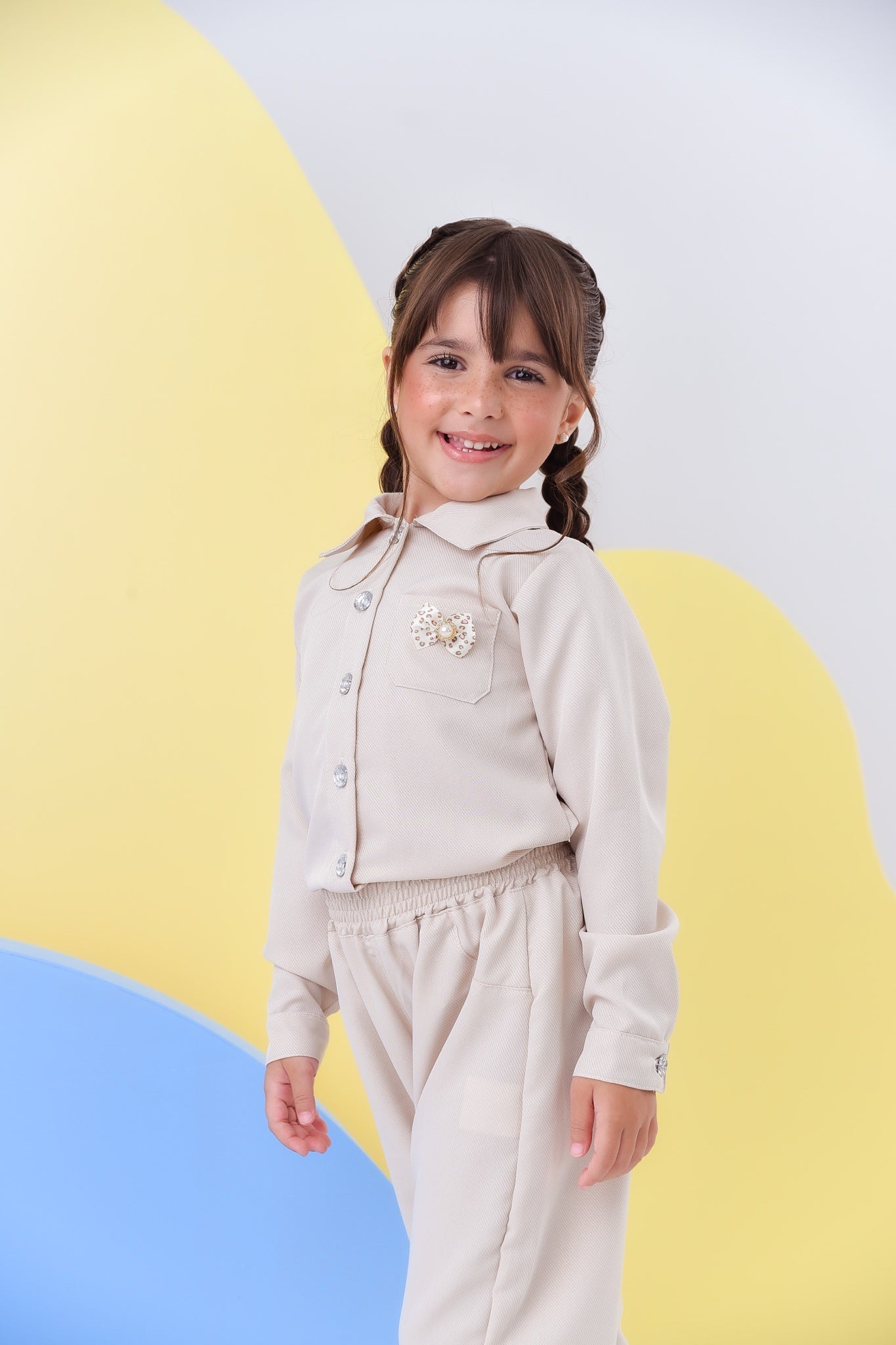 Conjunto infantil Nude Com Camisa e Calça Casual Luxo