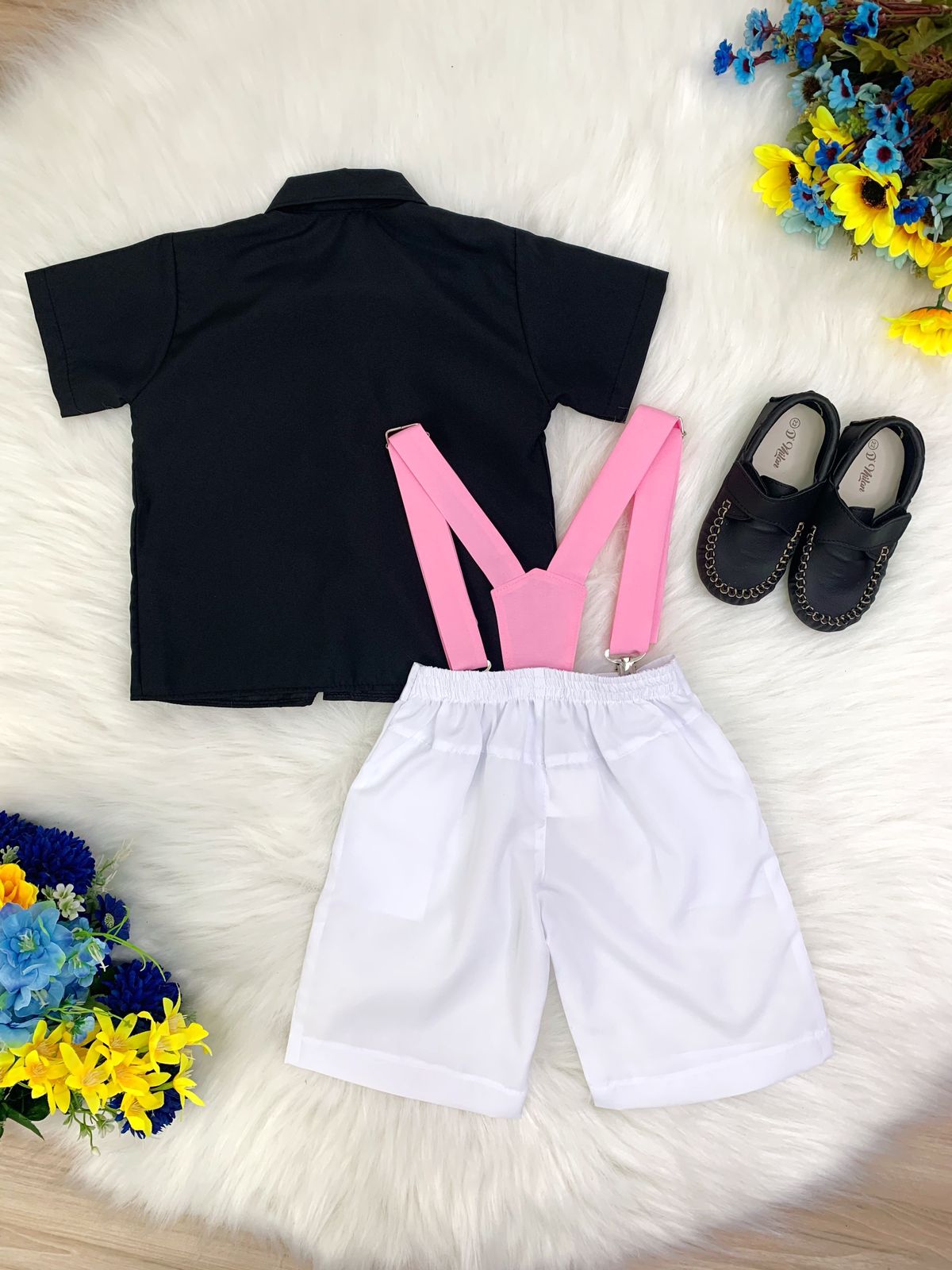 Conjunto Camisa Preta e Short Branco C/ Susp. Circo Chefinho