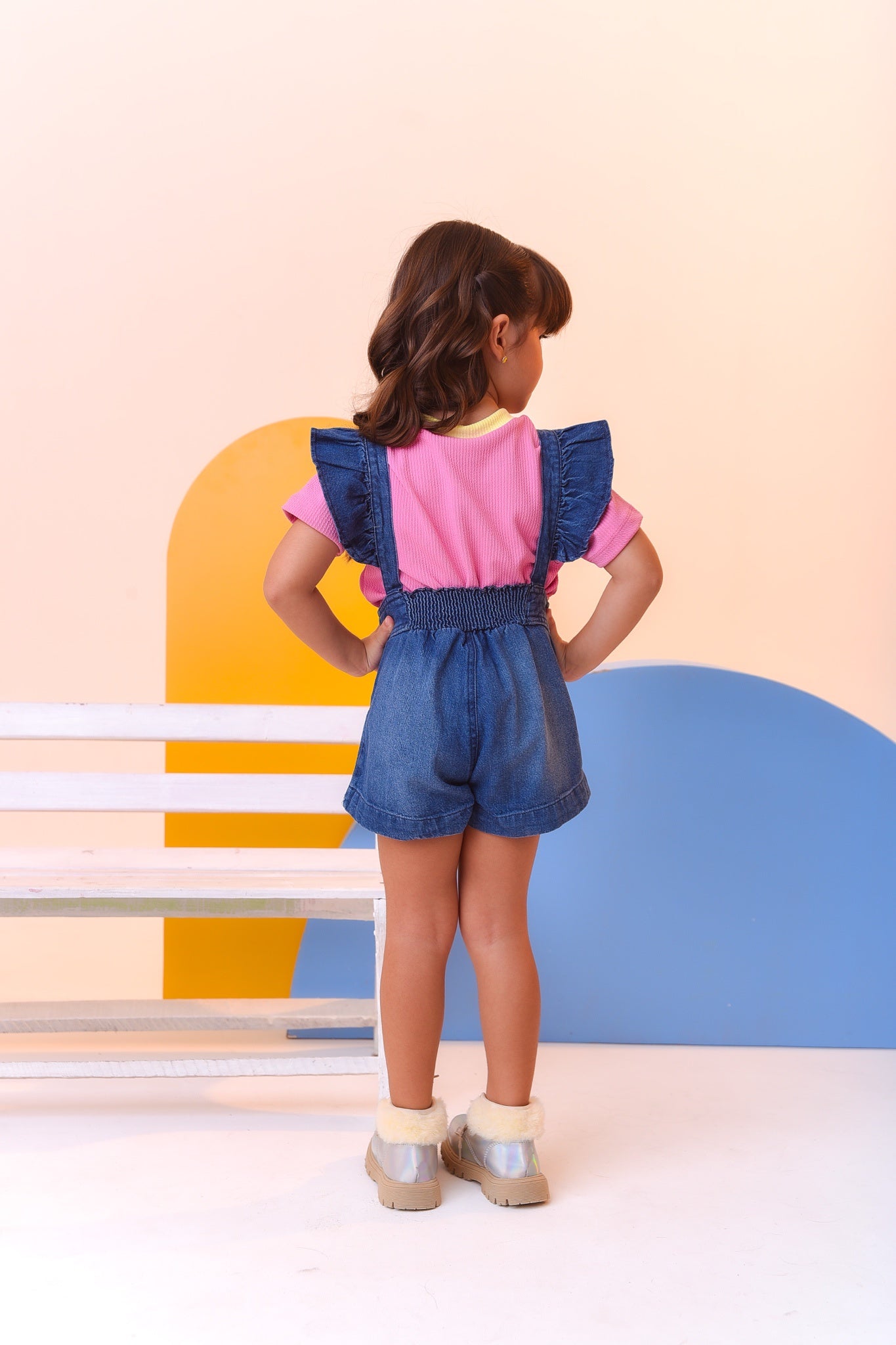 Macaquinho Jardineira Infantil Jeans Lilo e Stitch Luxo