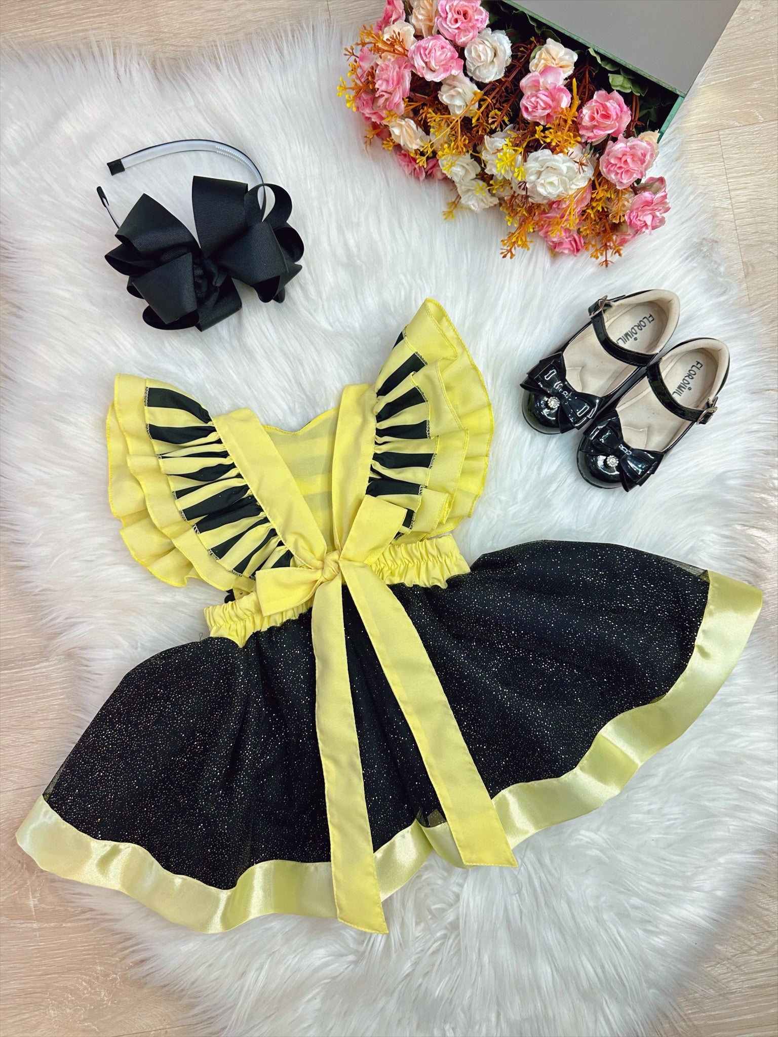 Romper Abelhinha Com Asa e Apliques Luxo Amarelo