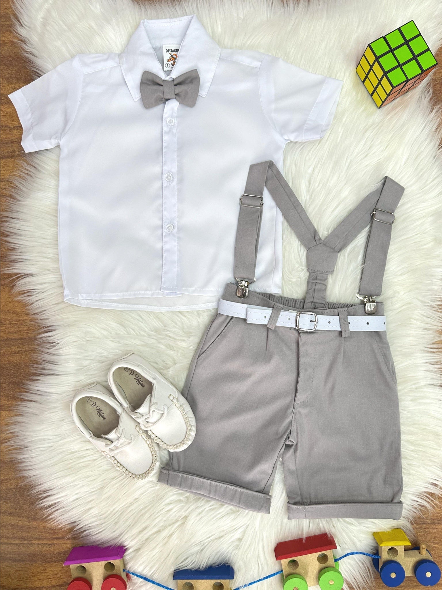Conjunto Social Camisa Branca e Short Susp. Gravata Cinza