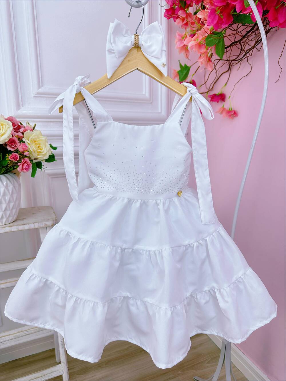 Vestido infantil Branco Strass no Busto e Laço Damas Festas