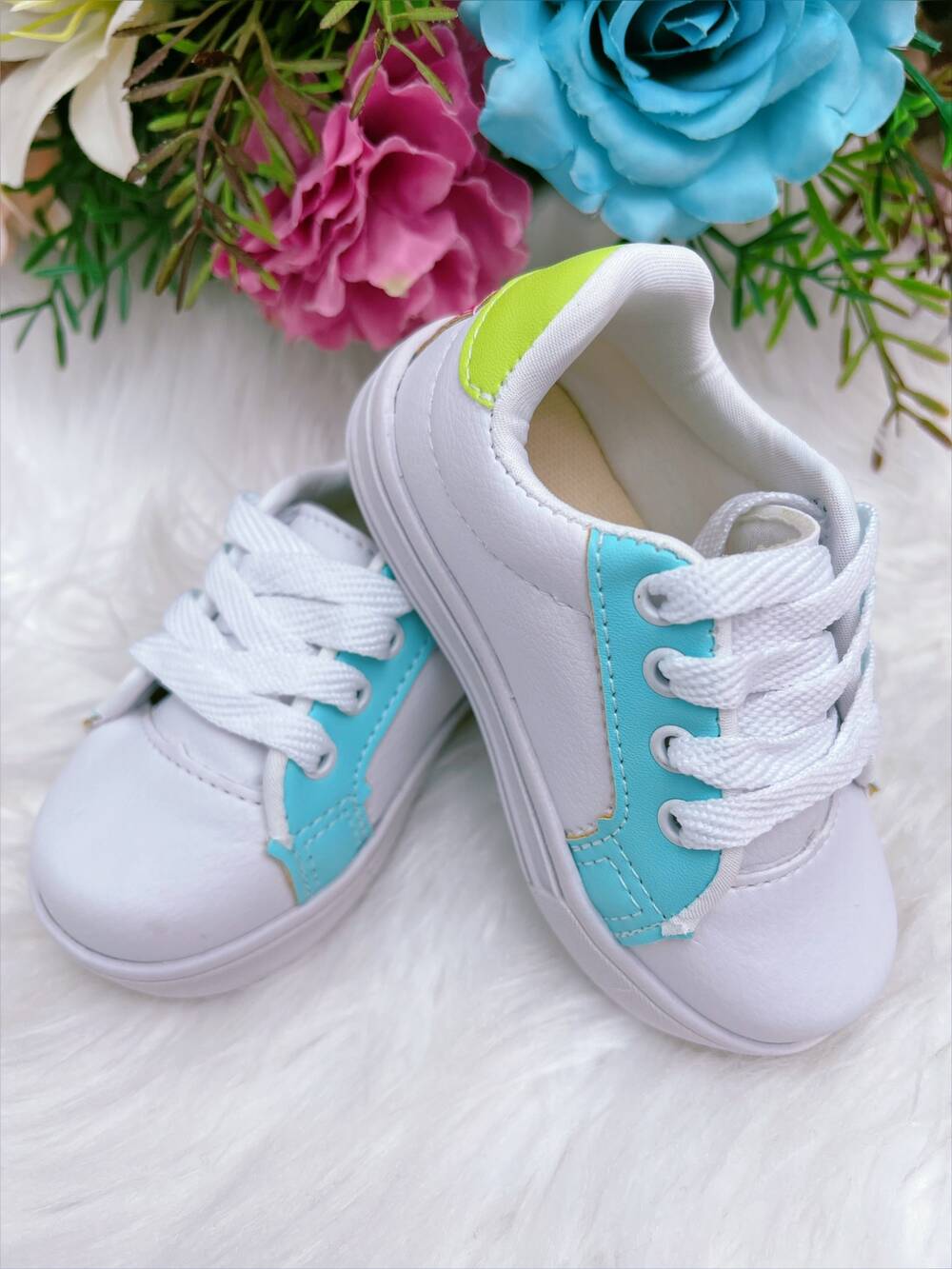 Tênis Infantil Branco e Azul C/ Cadarço Meninas