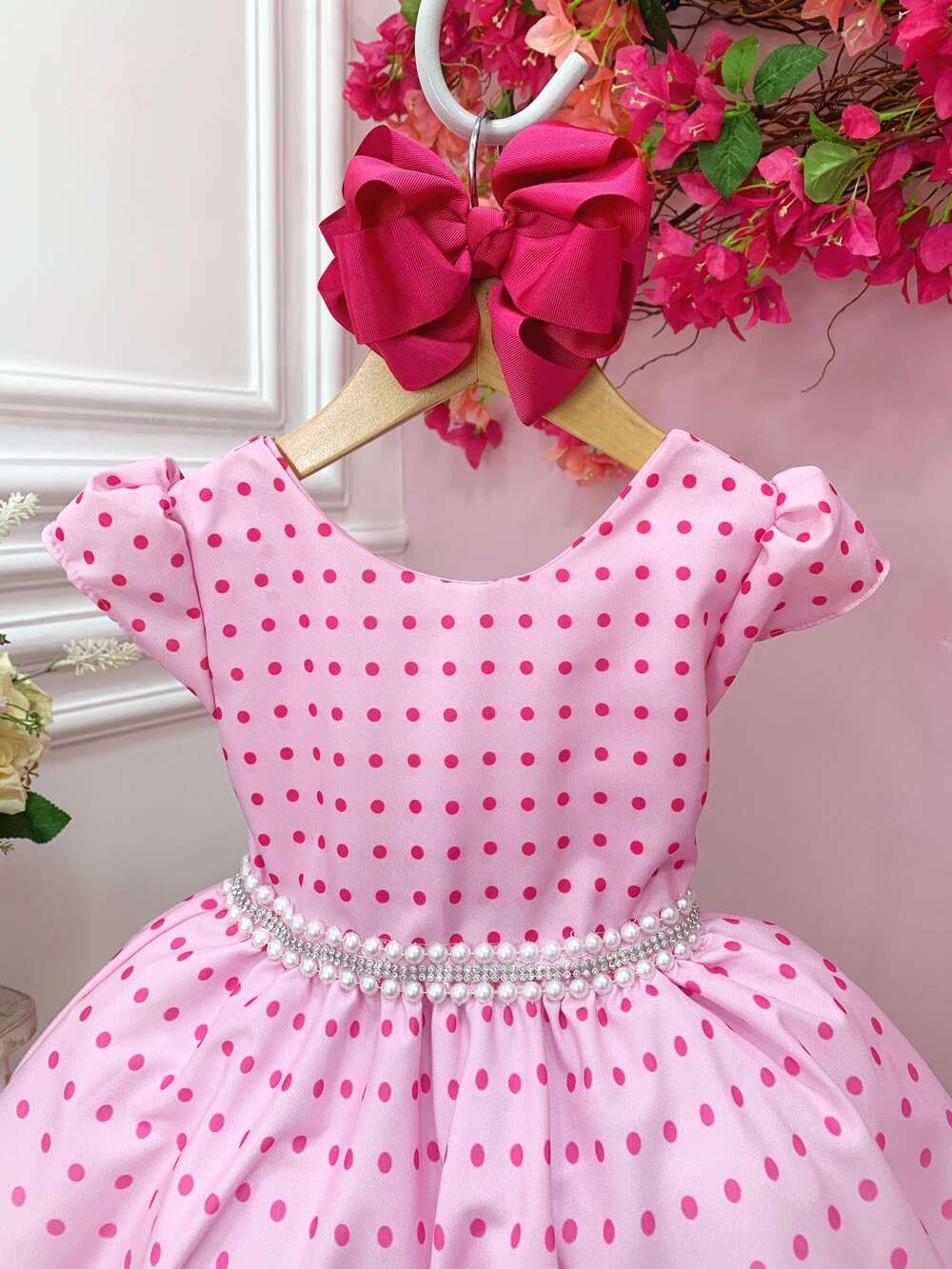 Vestido infantil Barbie Rosa C/ Cinto de Pérolas e Strass